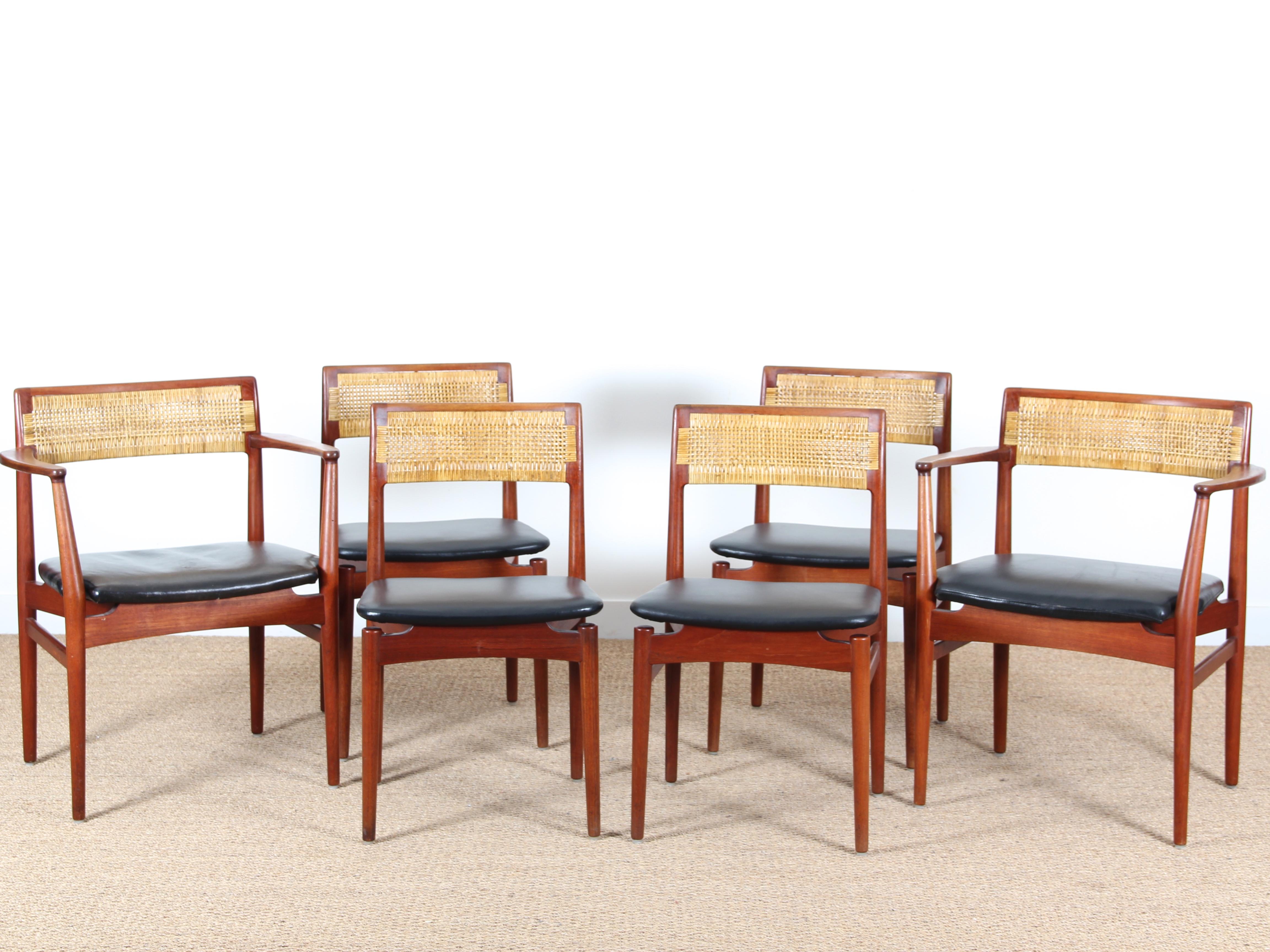 Mid-Century Modern Scandinavian Set of 4 Chairs Model W26 by Erik Wørts 15