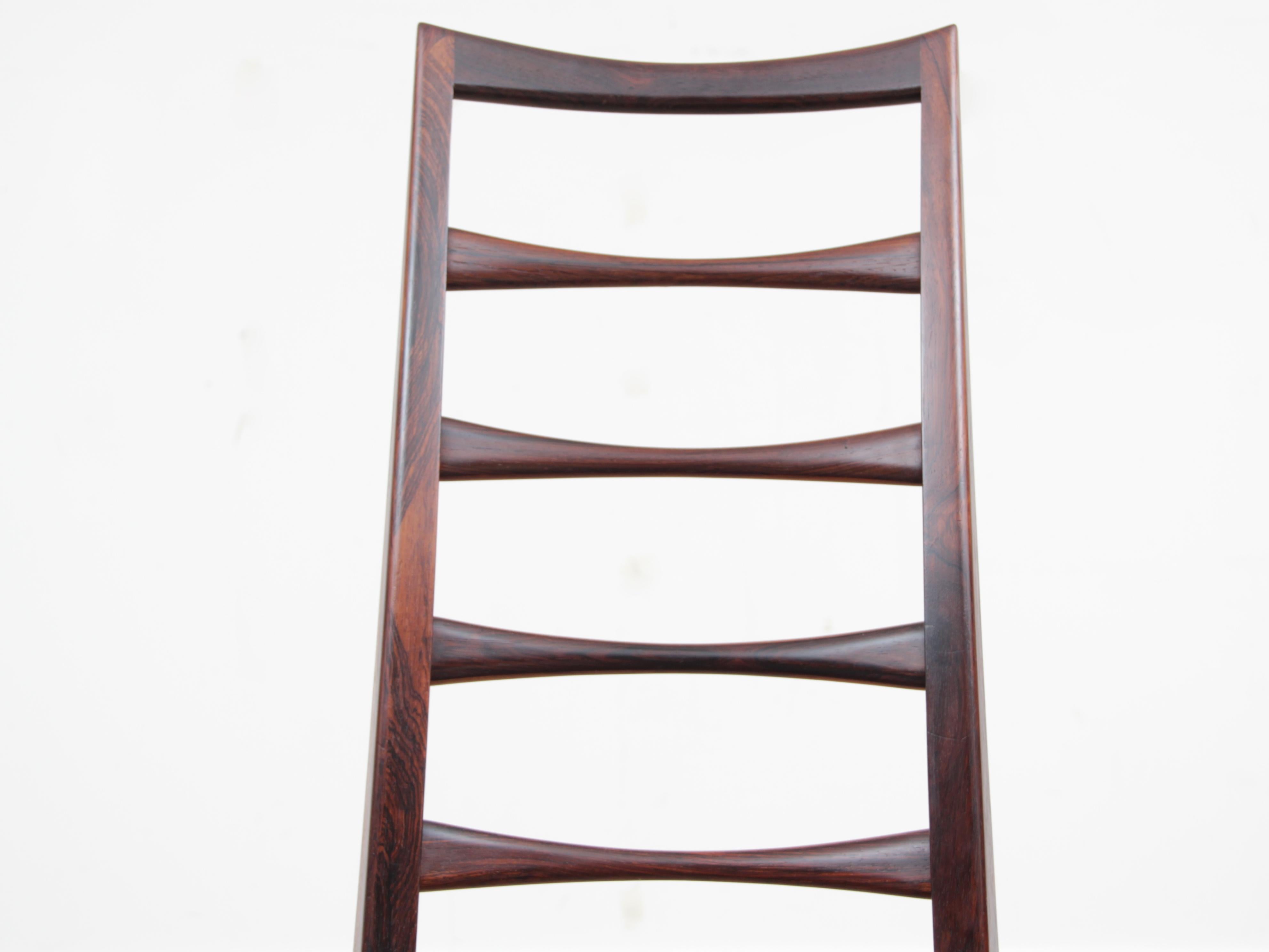 Mid-Century Modern Scandinavian Set of 4 Rosewood Chairs Model Lis by Niels Koe 3