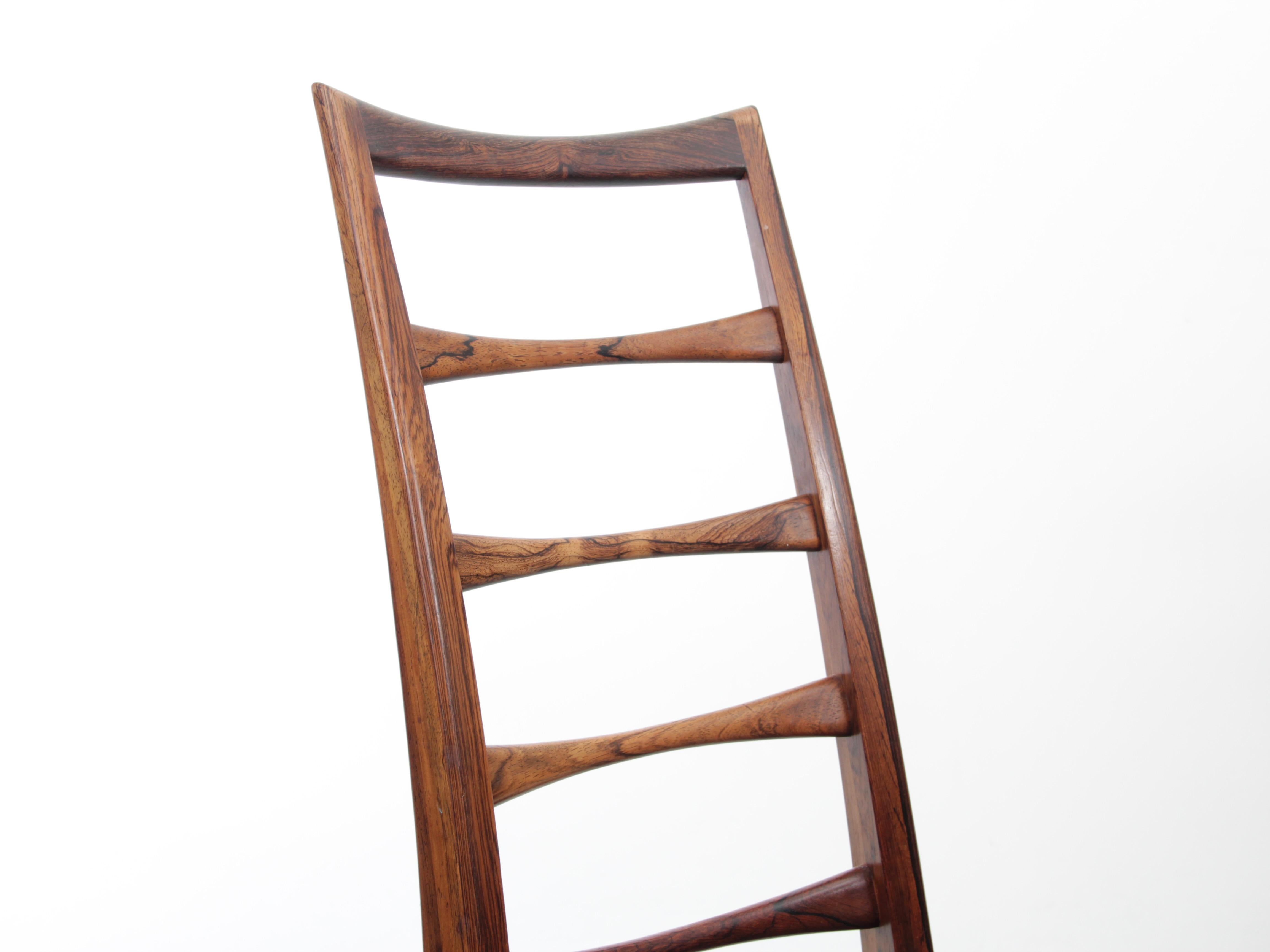 Mid-Century Modern Scandinavian Set of 4 Teak Chairs Model Lis by Niels Koefoed For Sale 2