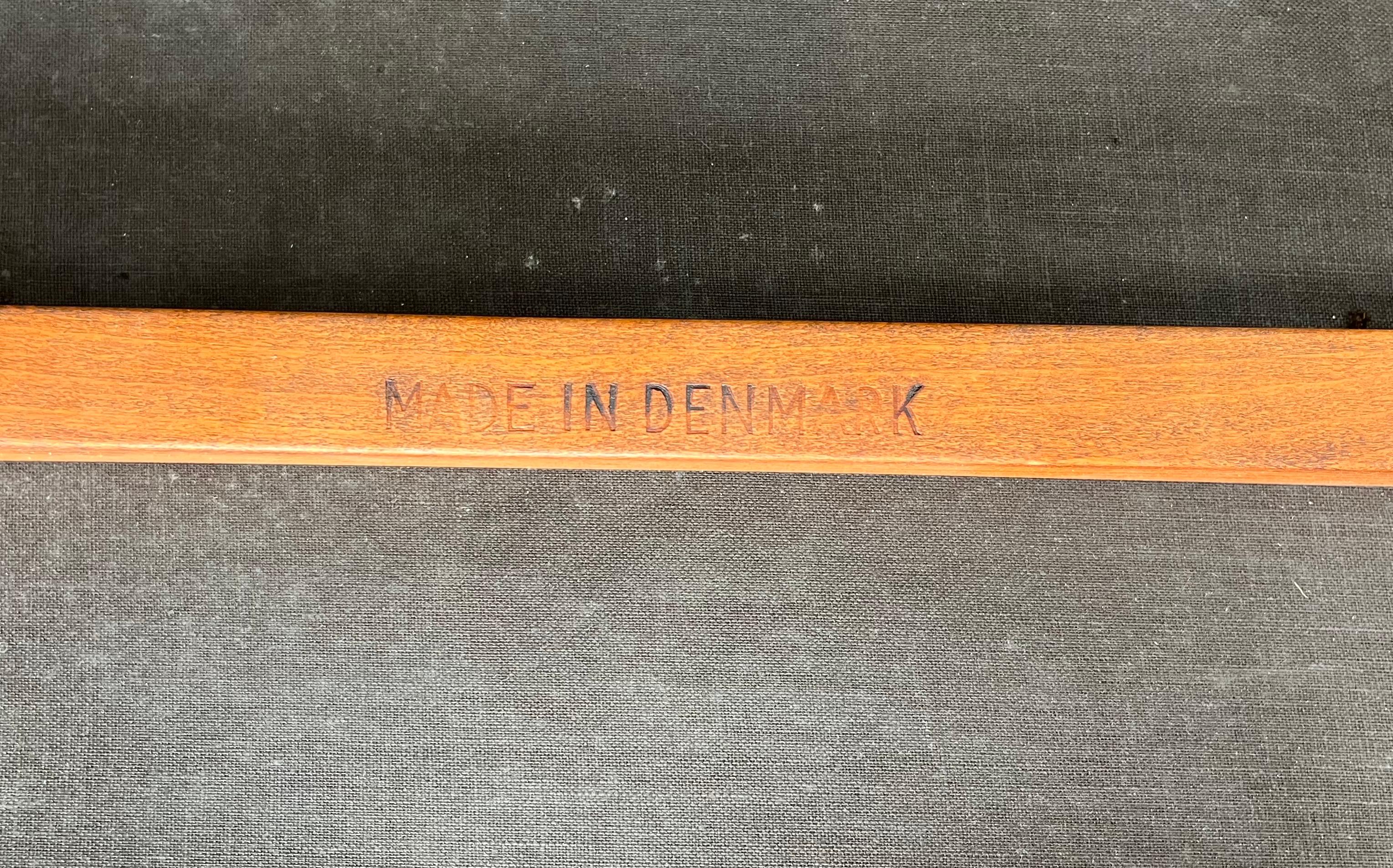 Materiale sintetico Set di 4 sedie da pranzo in teak di Johannes Norgaard, The Modern Scandinavian, metà secolo. in vendita