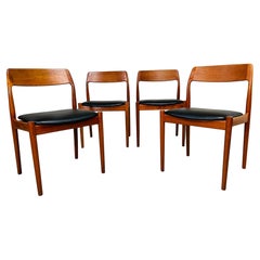 Set di 4 sedie da pranzo in teak di Johannes Norgaard, The Modern Scandinavian, metà secolo.
