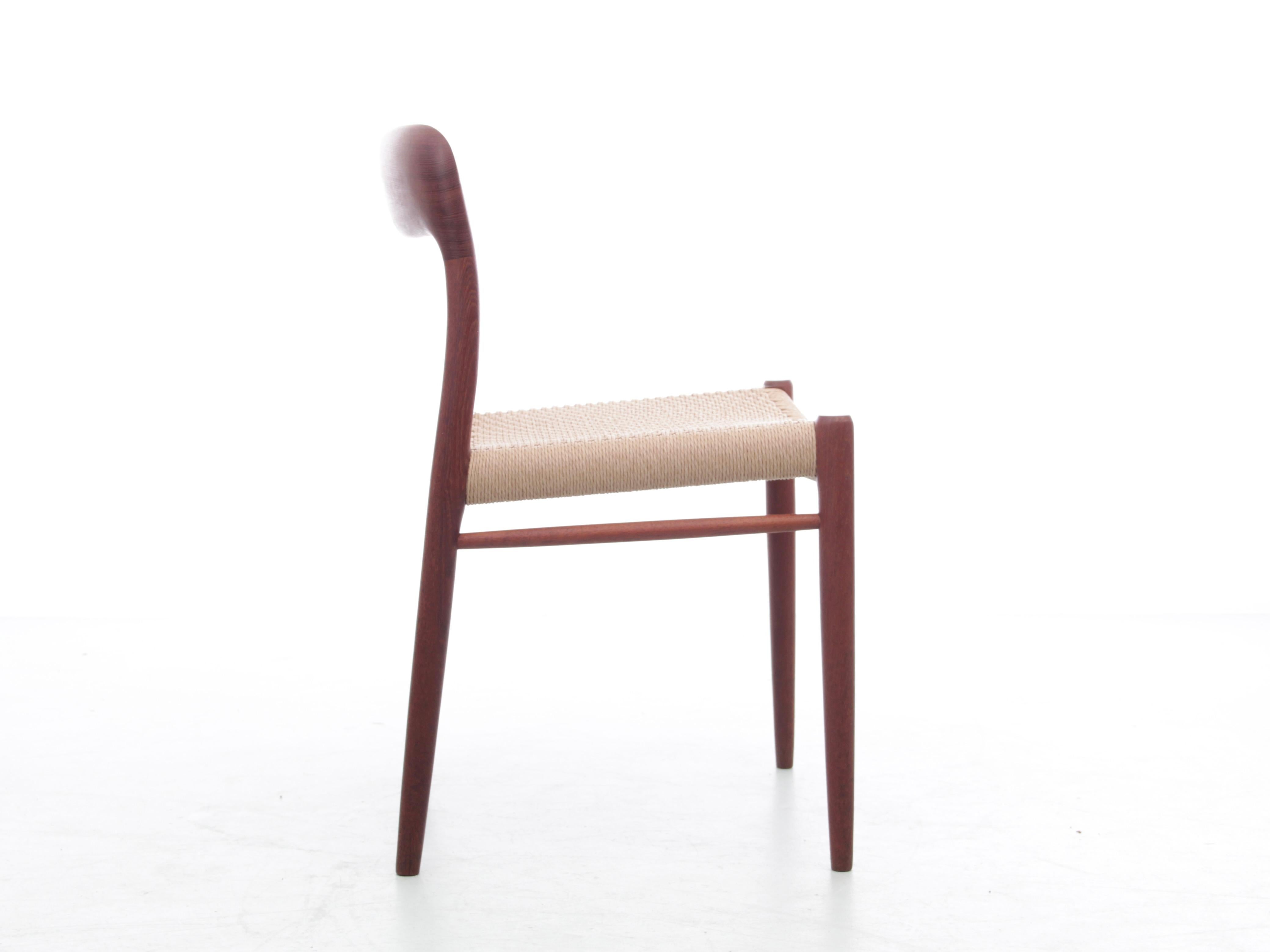 Scandinavian Modern Mid-Century  modern scandinavian set of 4 teak dining chairs model 75   For Sale