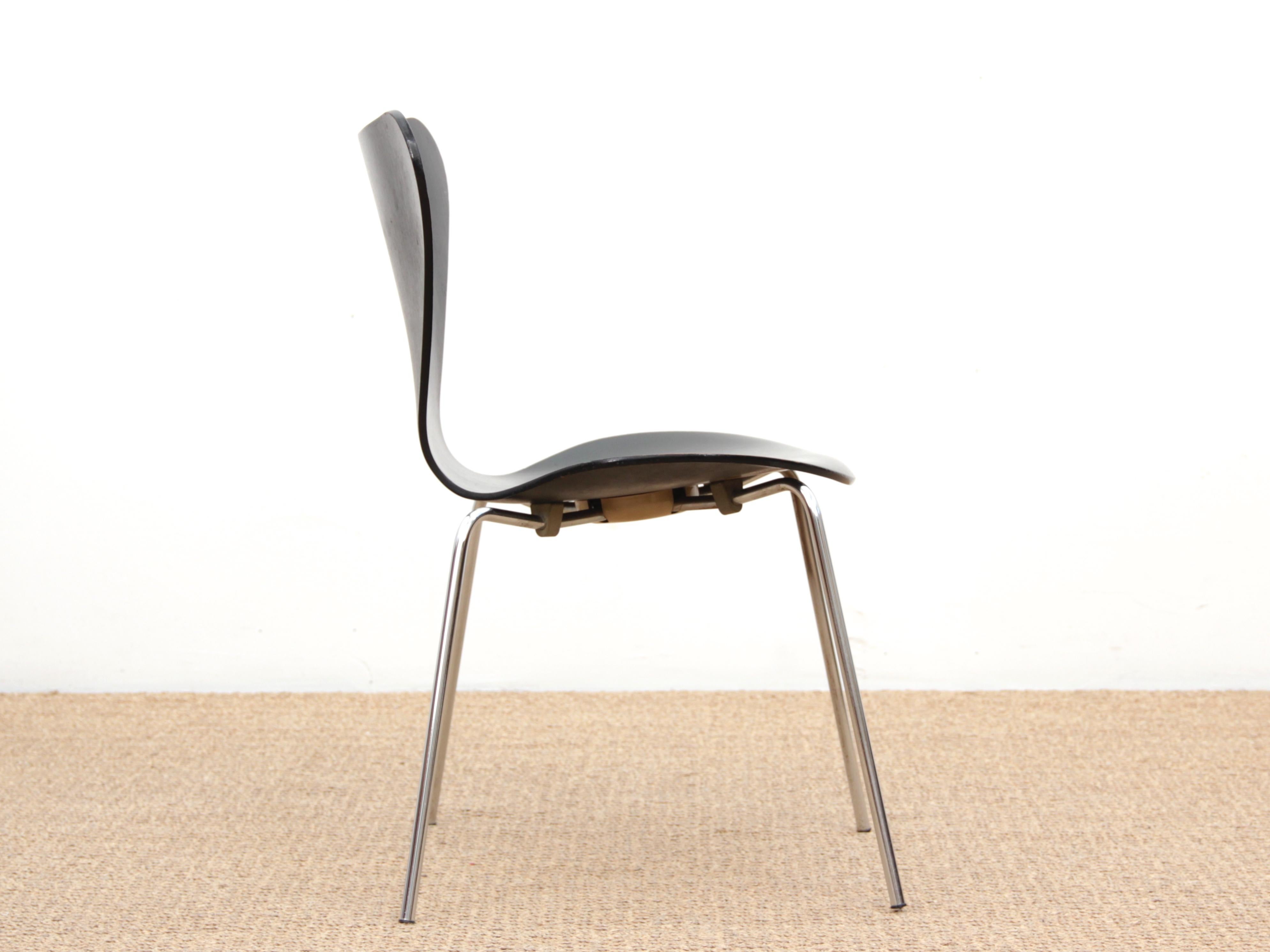 Skandinavisches Mid-Century-Modern-Set aus 6 Stühlen von Arne Jacobsen im Zustand „Gut“ im Angebot in Courbevoie, FR