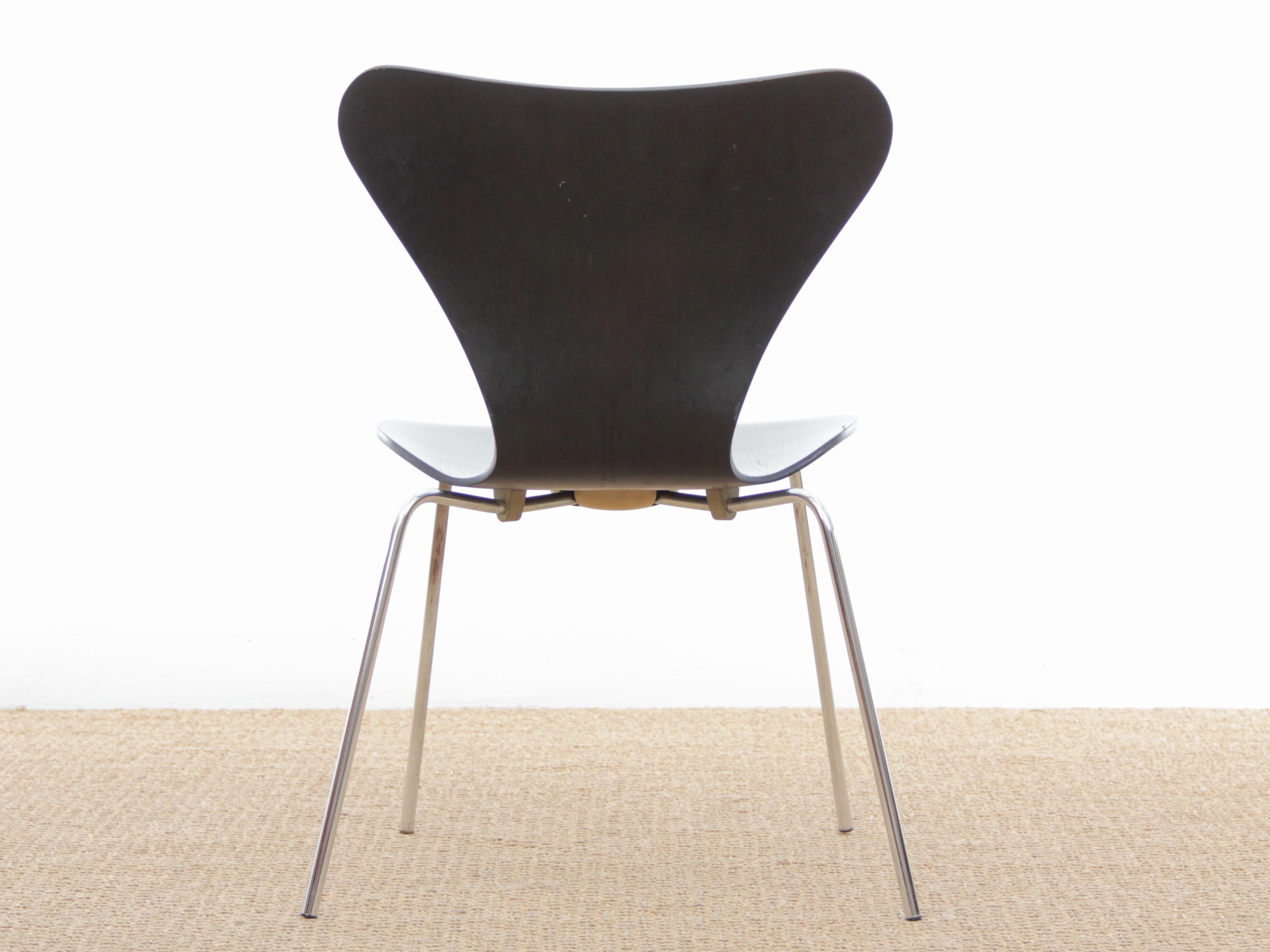 Late 20th Century Mid-Century Modern Scandinavian Set of 6 Chairs by Arne Jacobsen For Sale