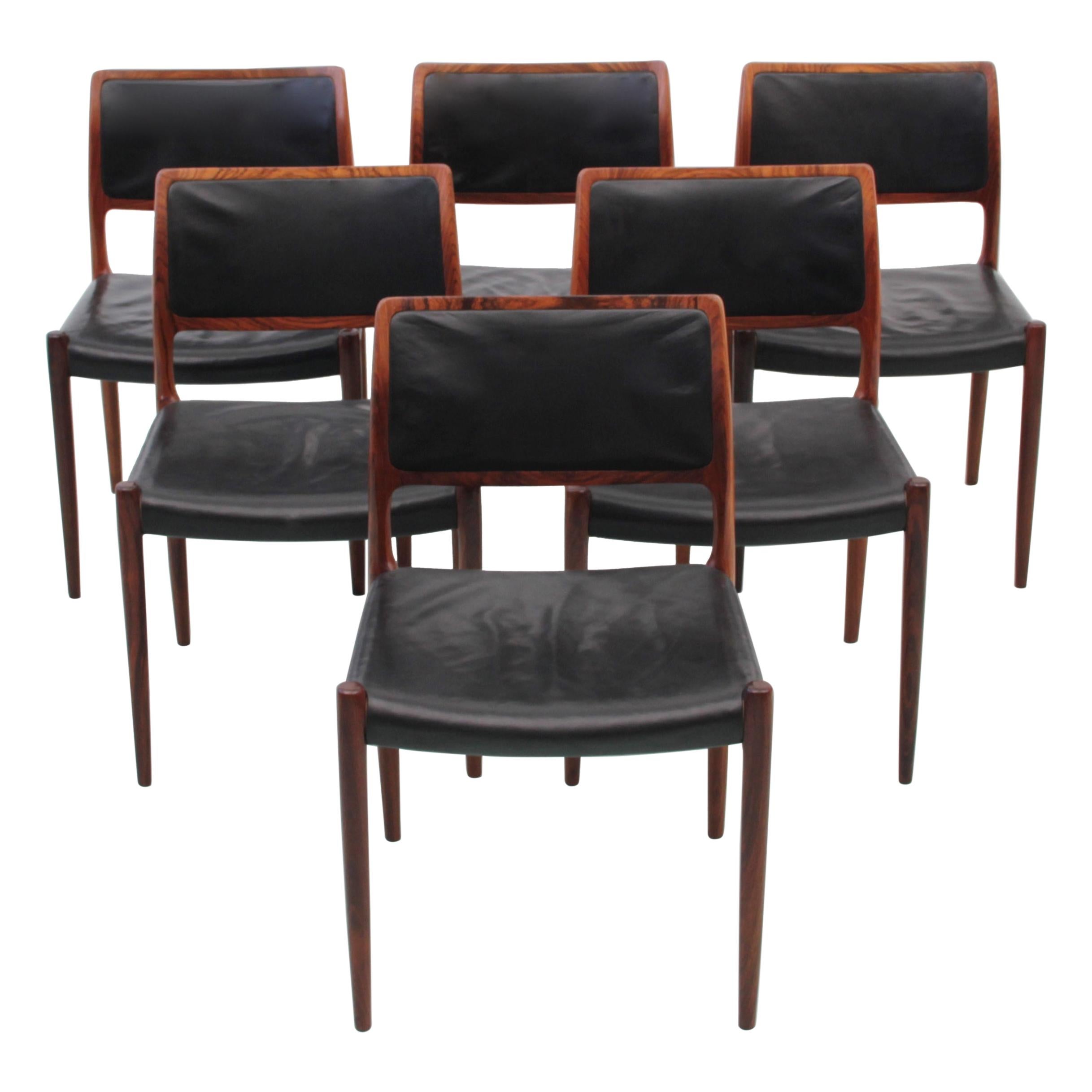 Mid-Century Modern Scandinavian Set of 6 Chairs in Rosewood Model N°80