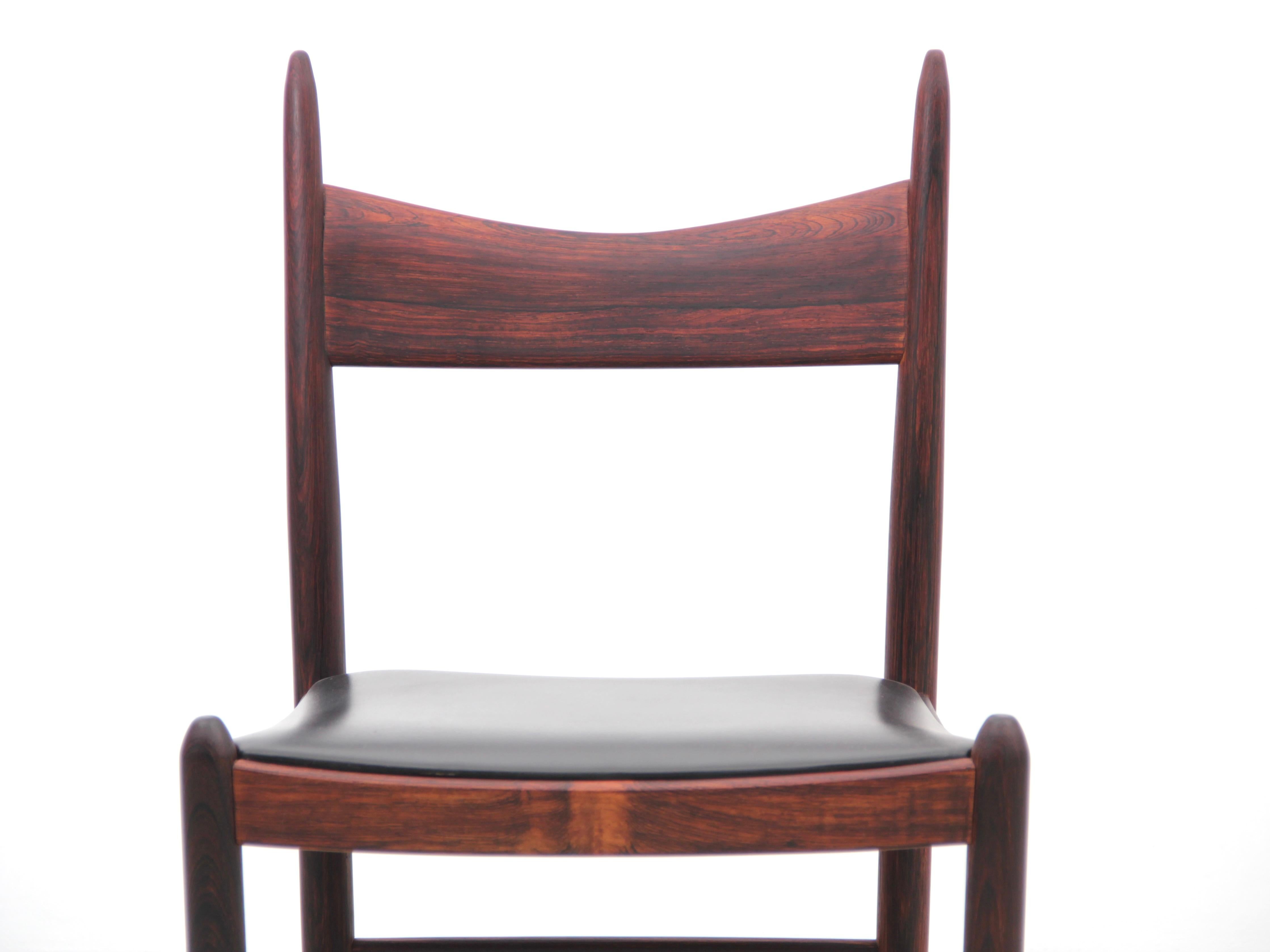 Mid-Century Modern Scandinavian Set of 6 Dining Chairs in Rosewood For Sale 4