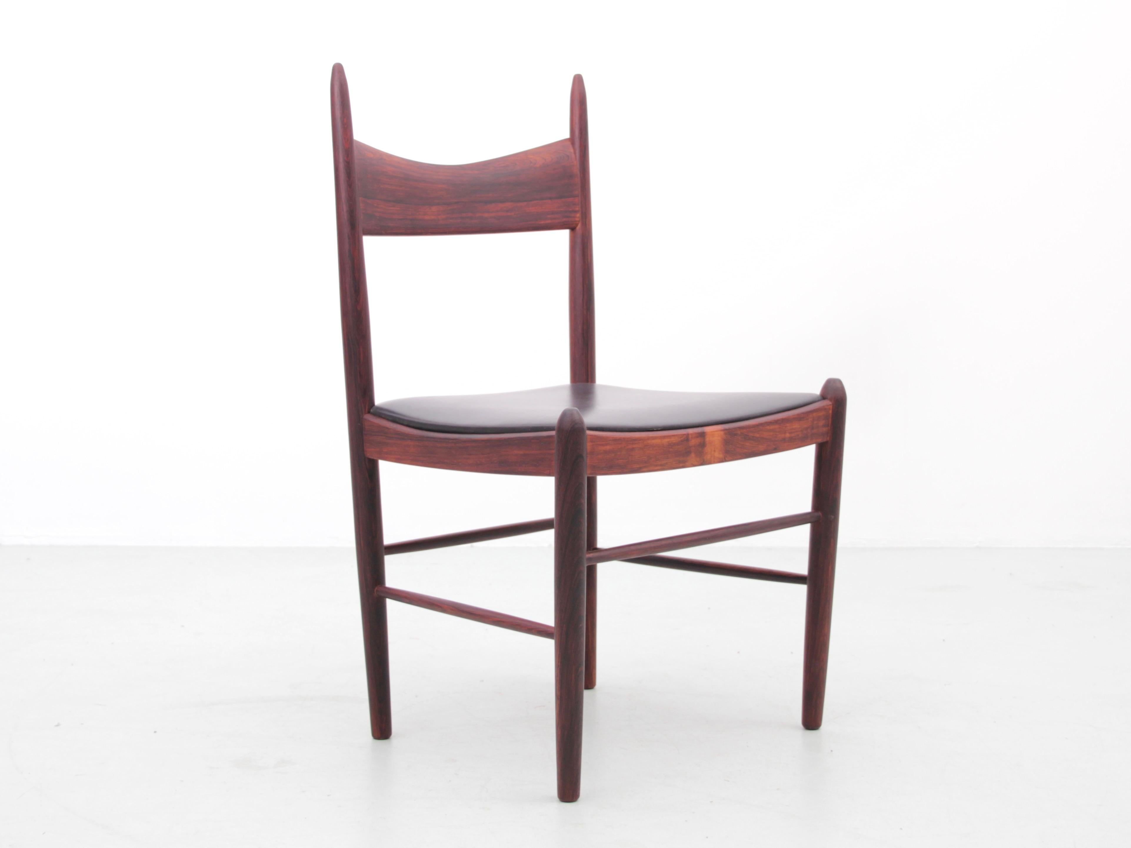 Scandinave moderne Ensemble de 6 chaises de salle à manger scandinaves en bois de rose de style moderne du milieu du siècle dernier en vente
