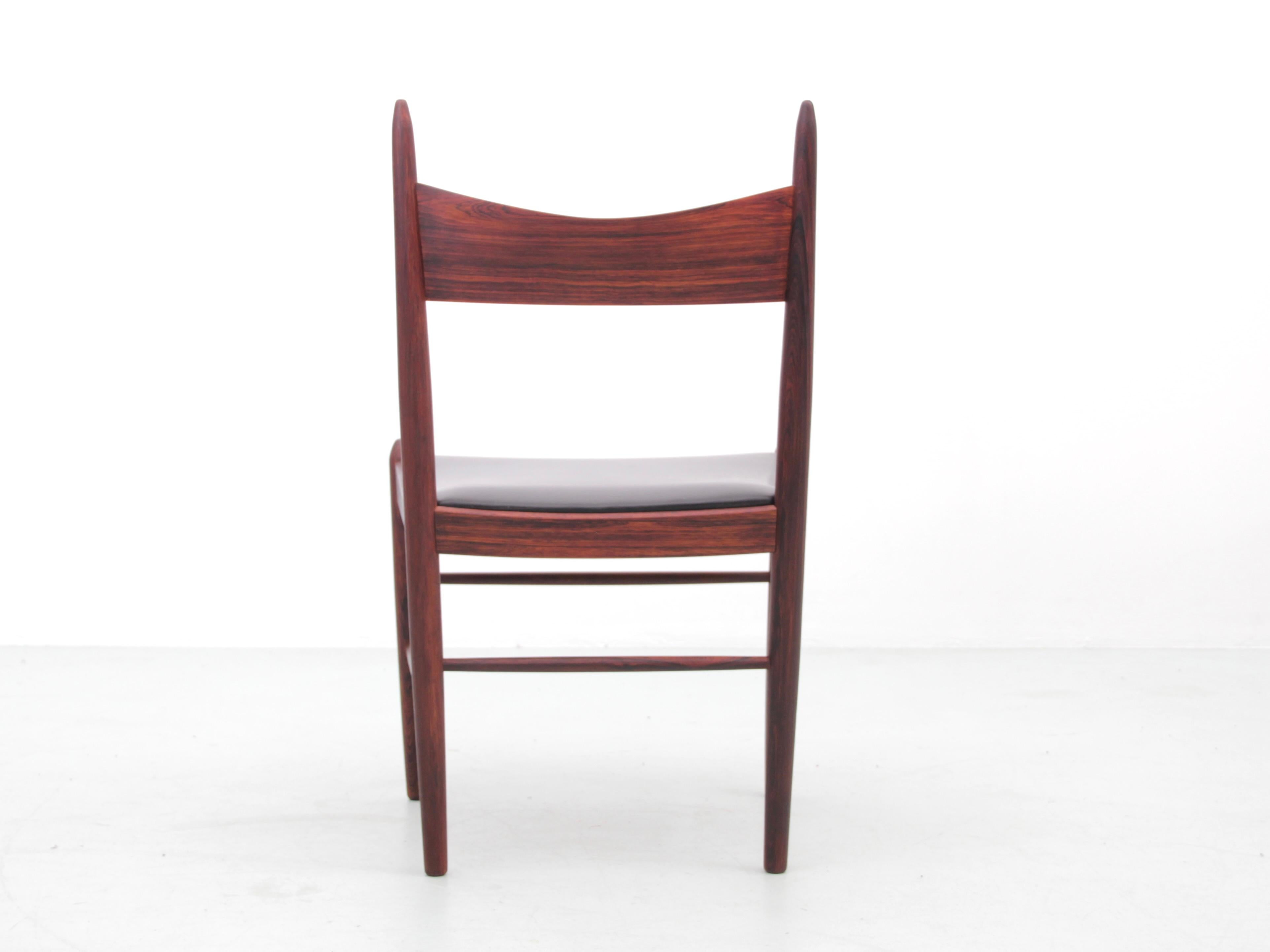 Imitation cuir Ensemble de 6 chaises de salle à manger scandinaves en bois de rose de style moderne du milieu du siècle dernier en vente