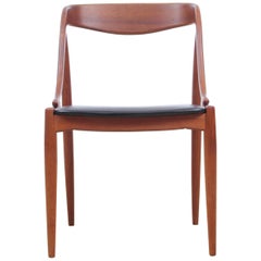 Mid-Century Modern Scandinavian Set of 6 Dining Chairs in Teak by Johannes Ande