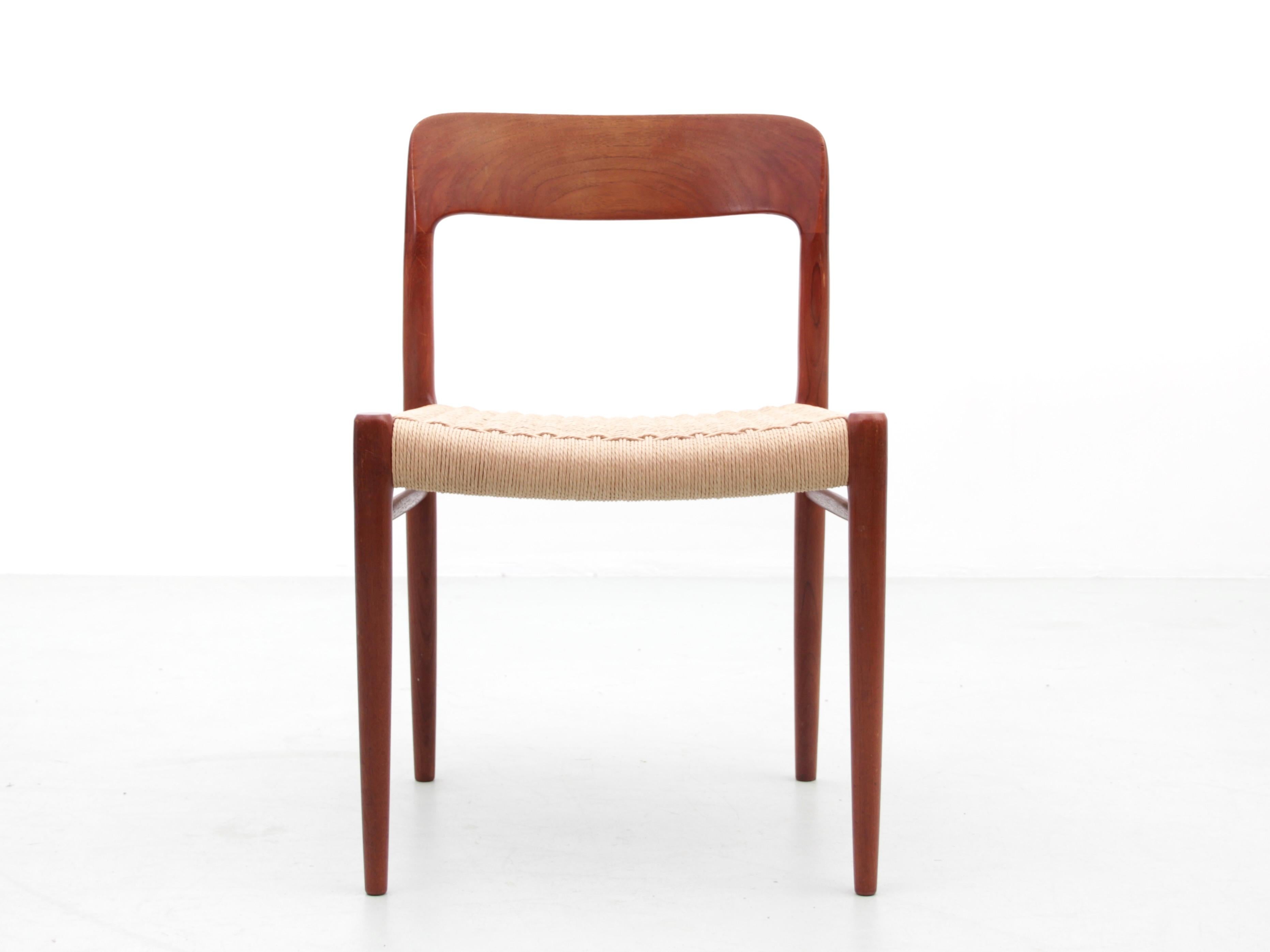 Mid-Century Modern scandinavian set of 6 teak dining chairs model 75. Danish paper cord seat newly restored.
 
