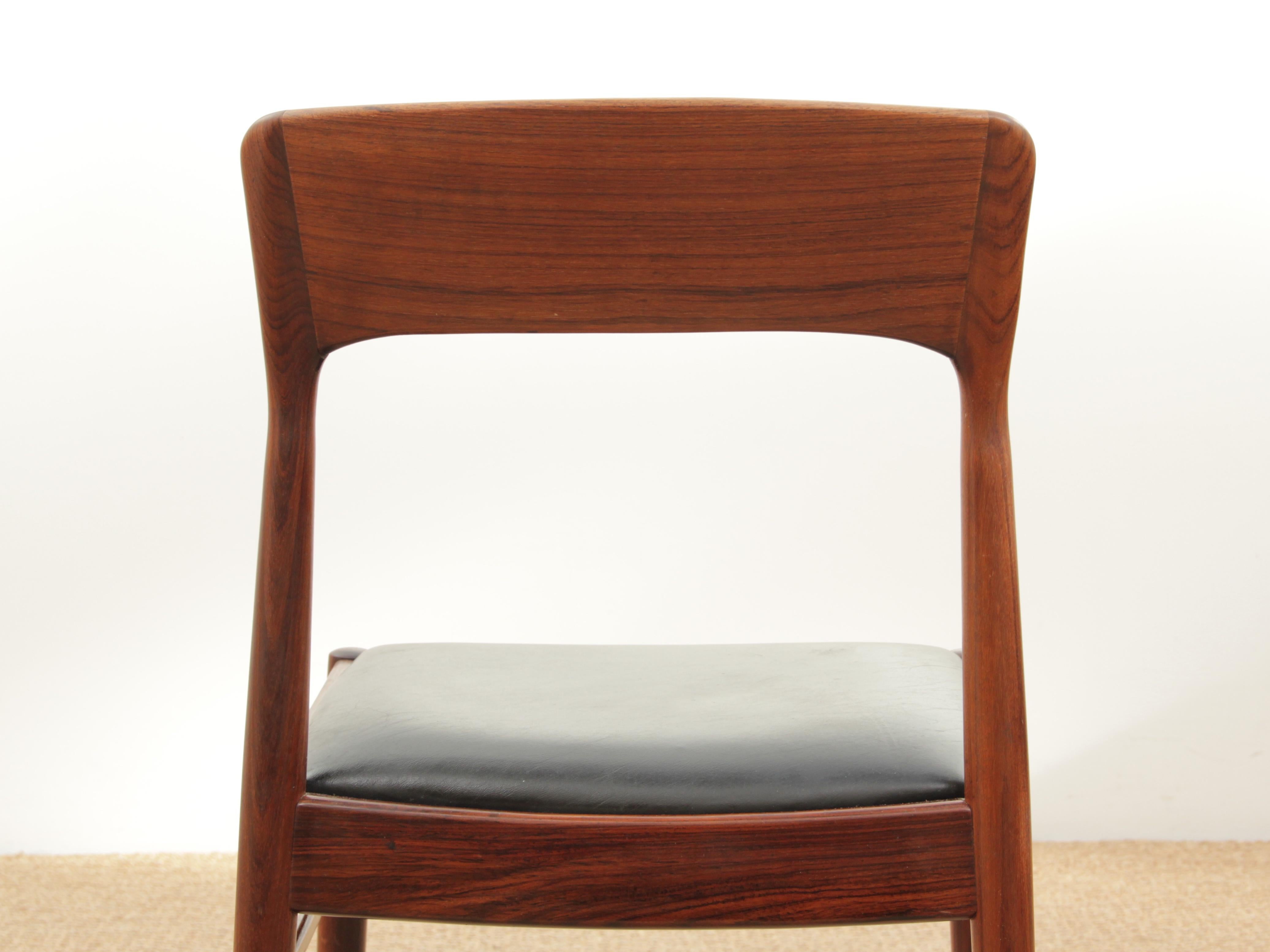 Mid-Century Modern Scandinavian Set of 8 Rosewood Chairs Model 26 10
