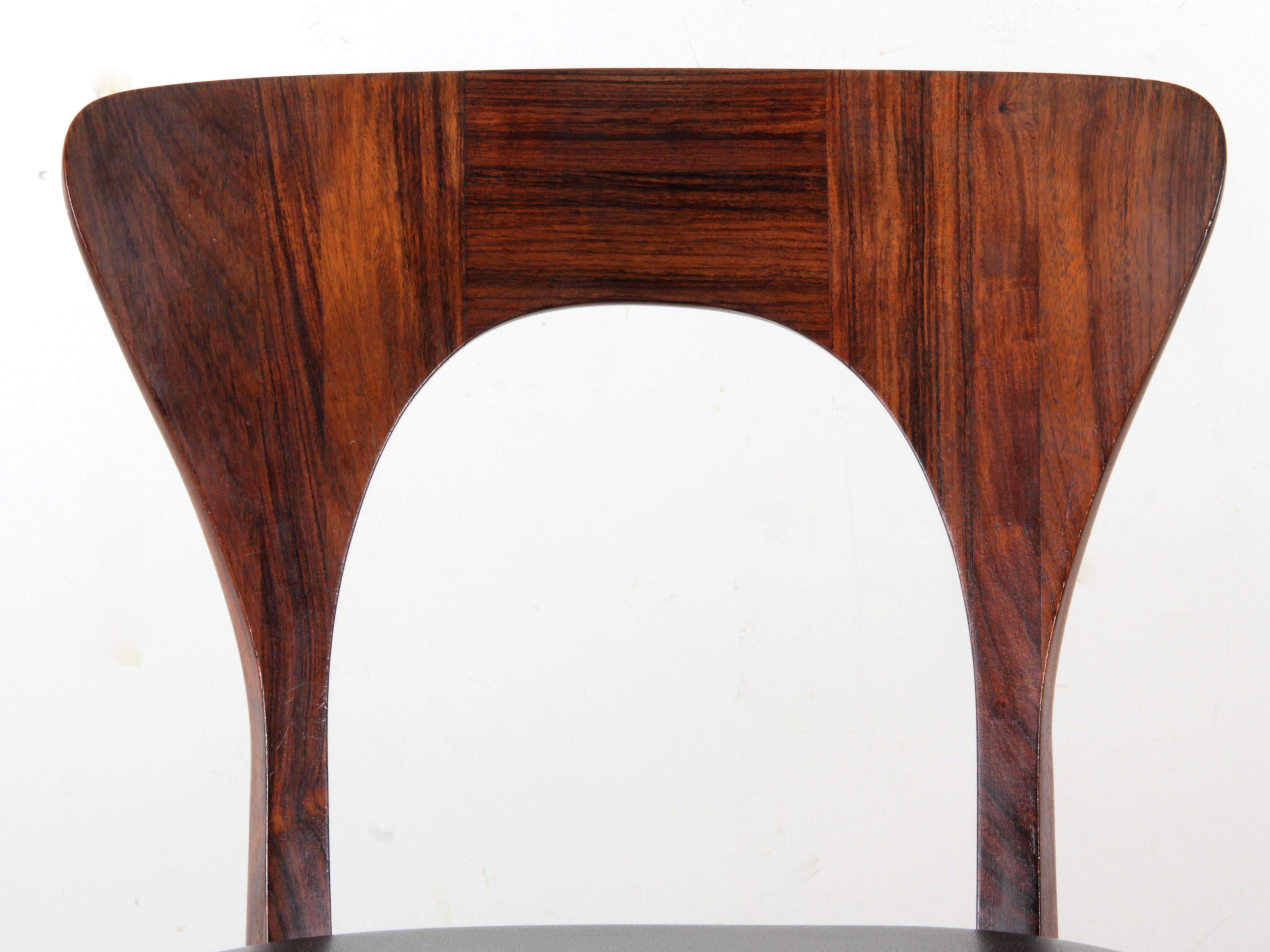 Ensemble de chaises de salle à manger scandinave moderne du milieu du siècle en bois de rose en vente 5