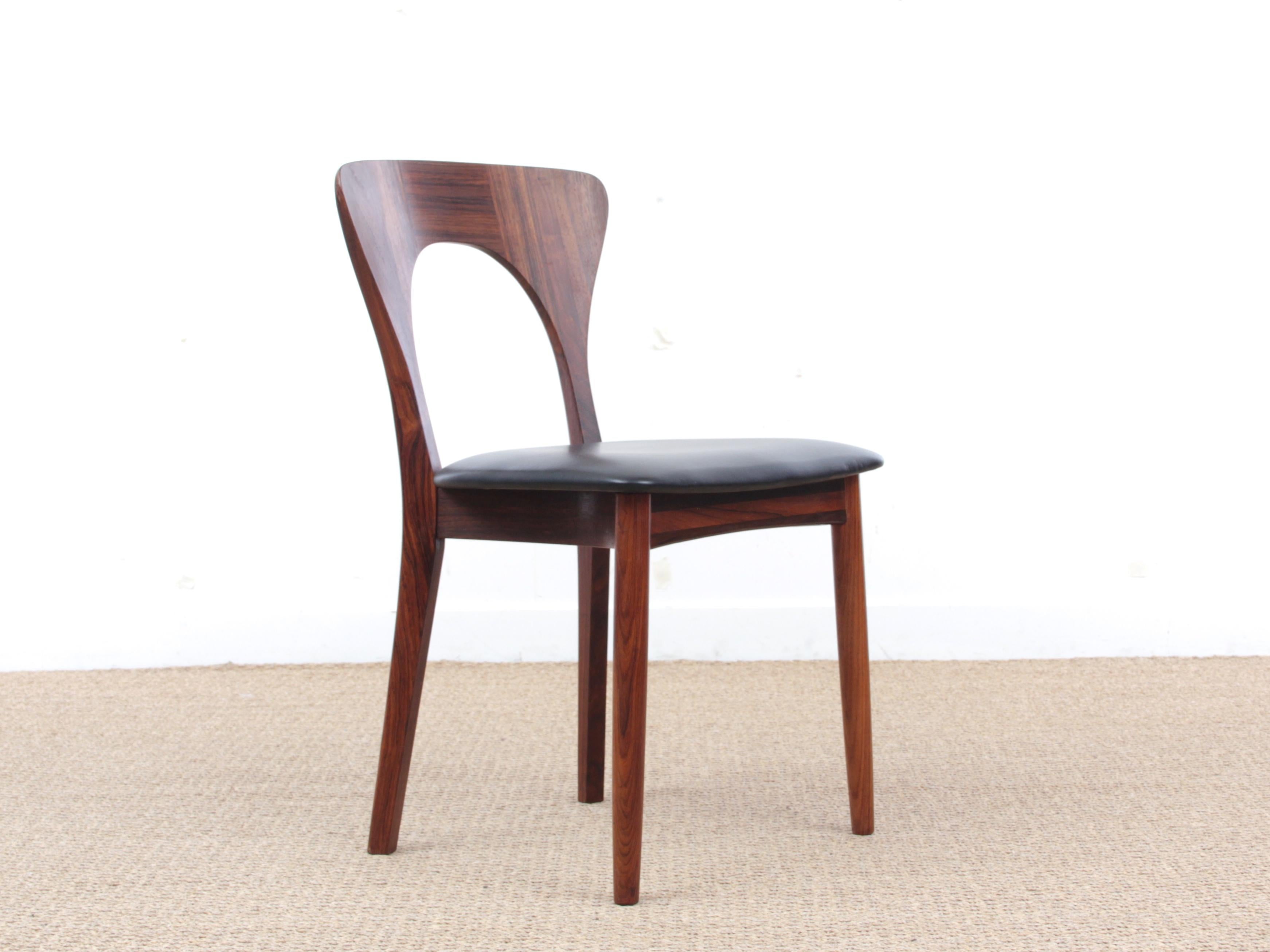 Mid-Century Modern Scandinavian set of dining chairs in rosewood model 