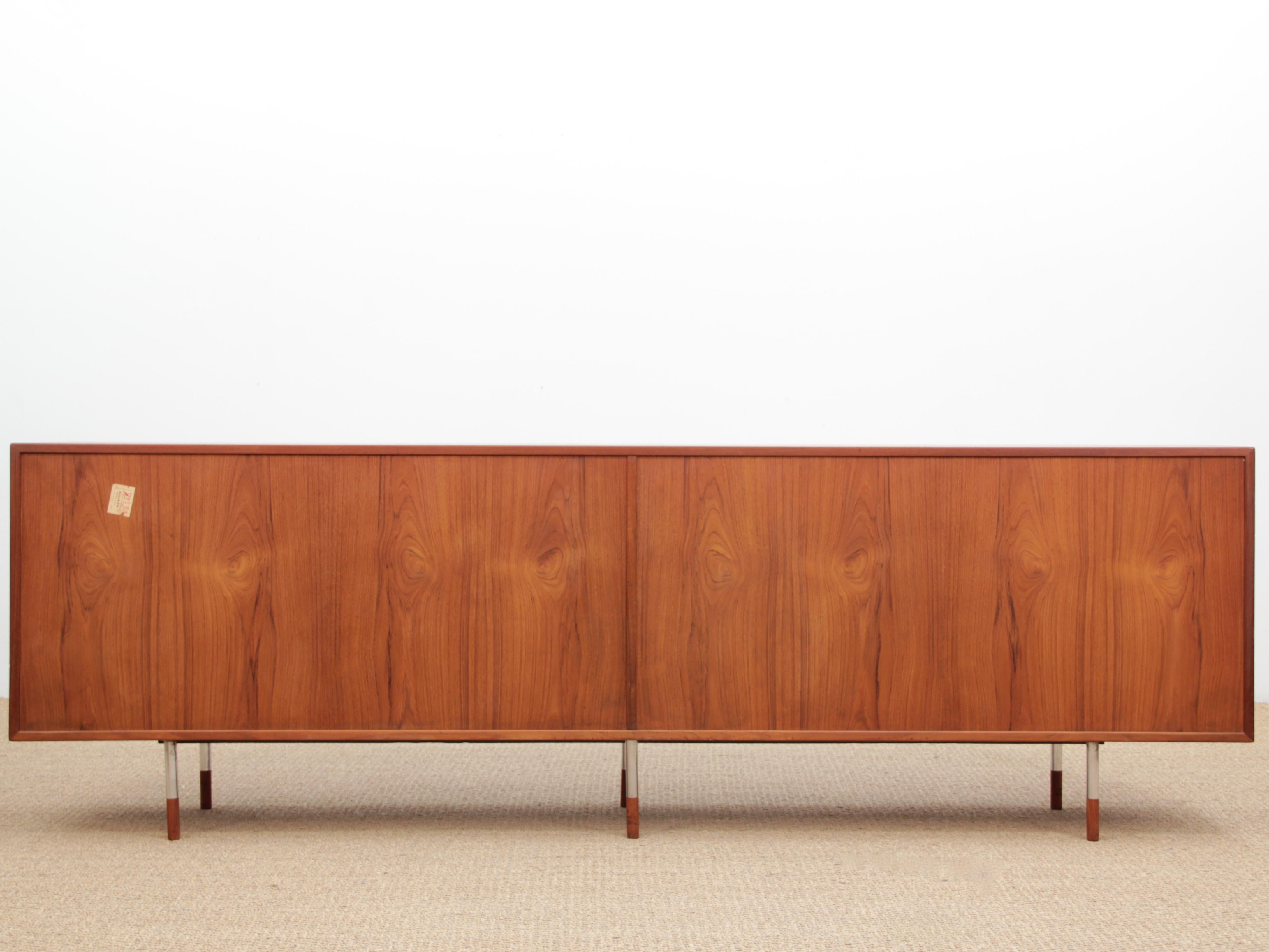 Mid-20th Century Mid-Century Modern Scandinavian Sideboard Model 29A by Arne Vodder