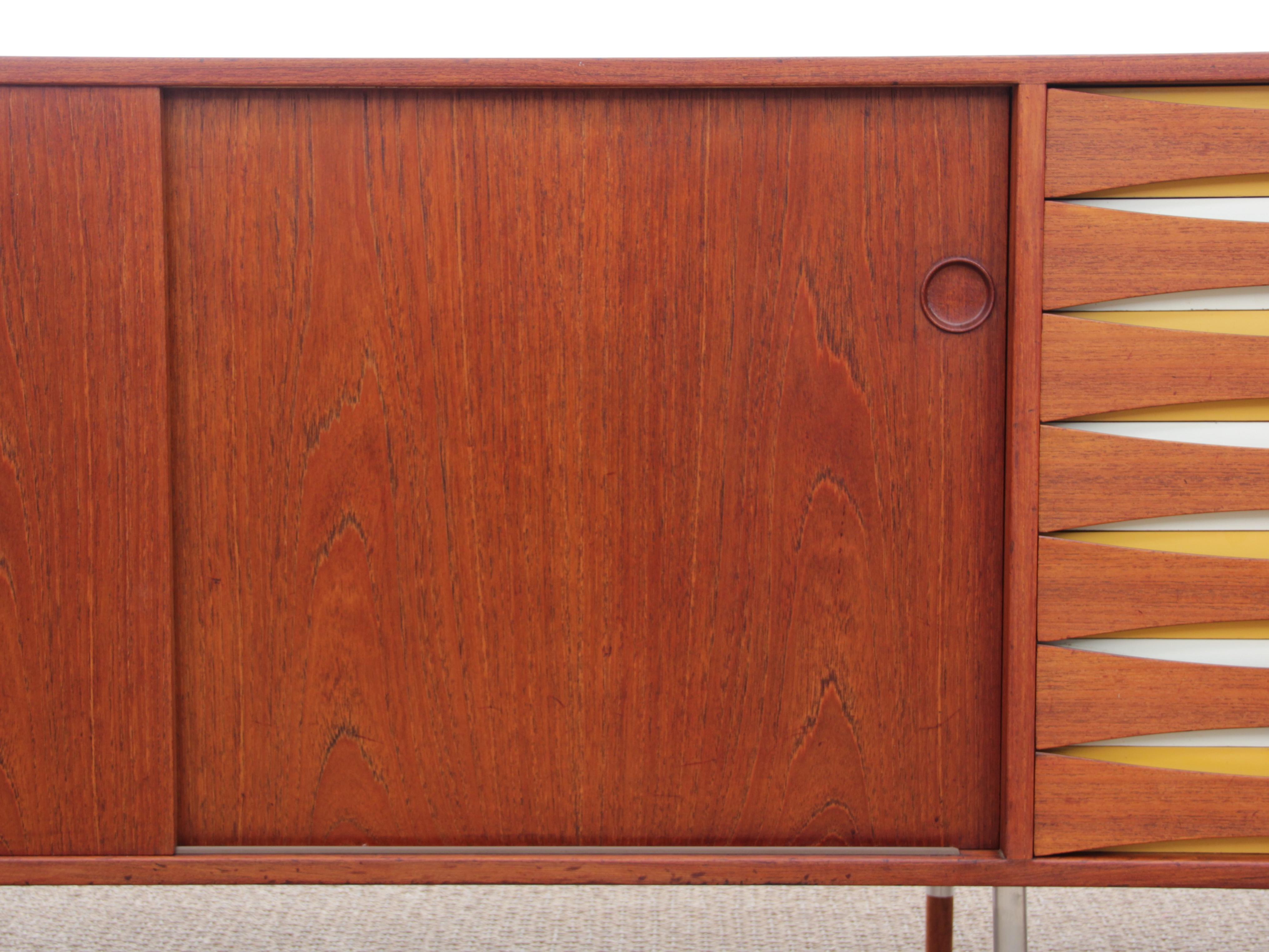 Mid-Century Modern Scandinavian Sideboard Model 29A by Arne Vodder 1