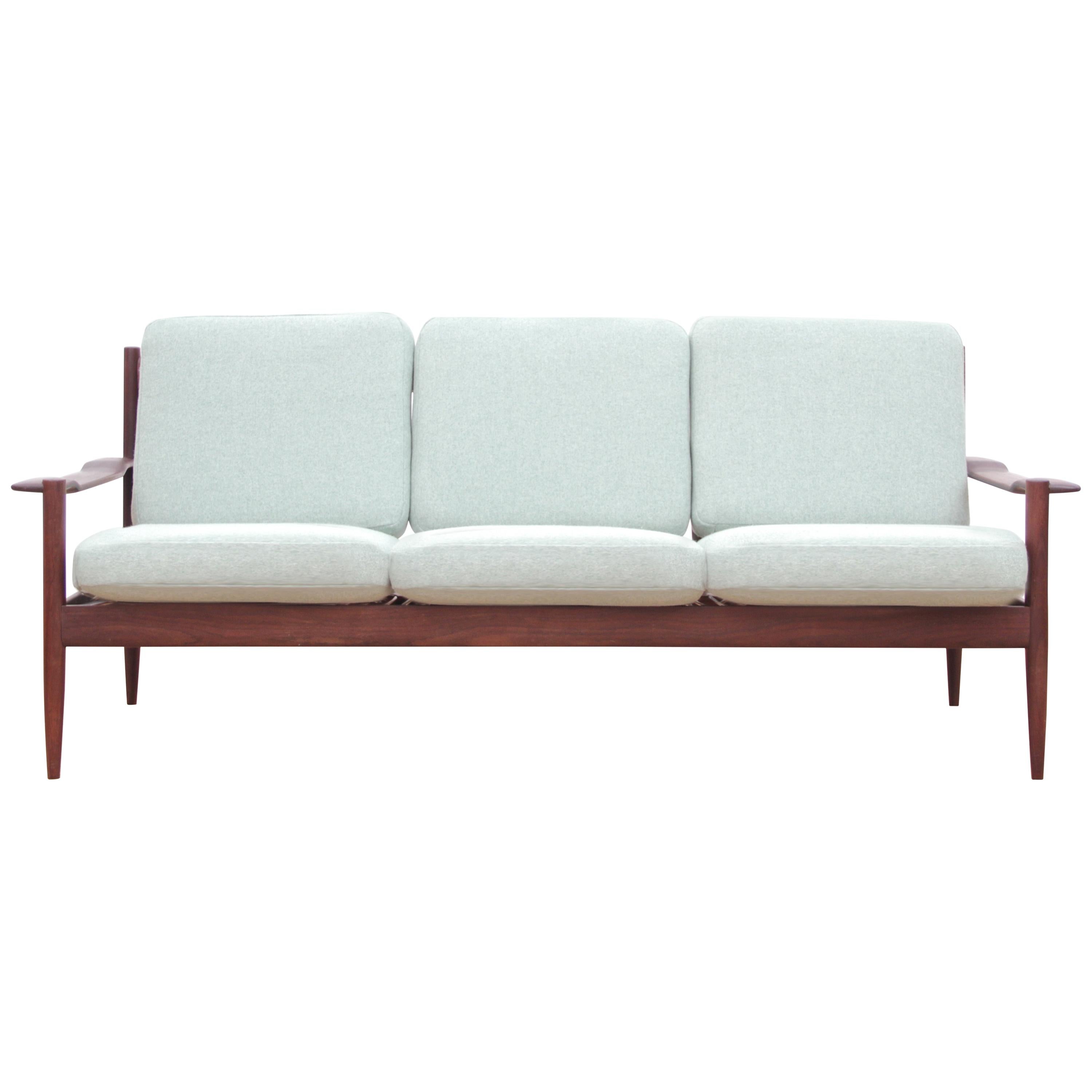 Divano scandinavo moderno di metà secolo in teak