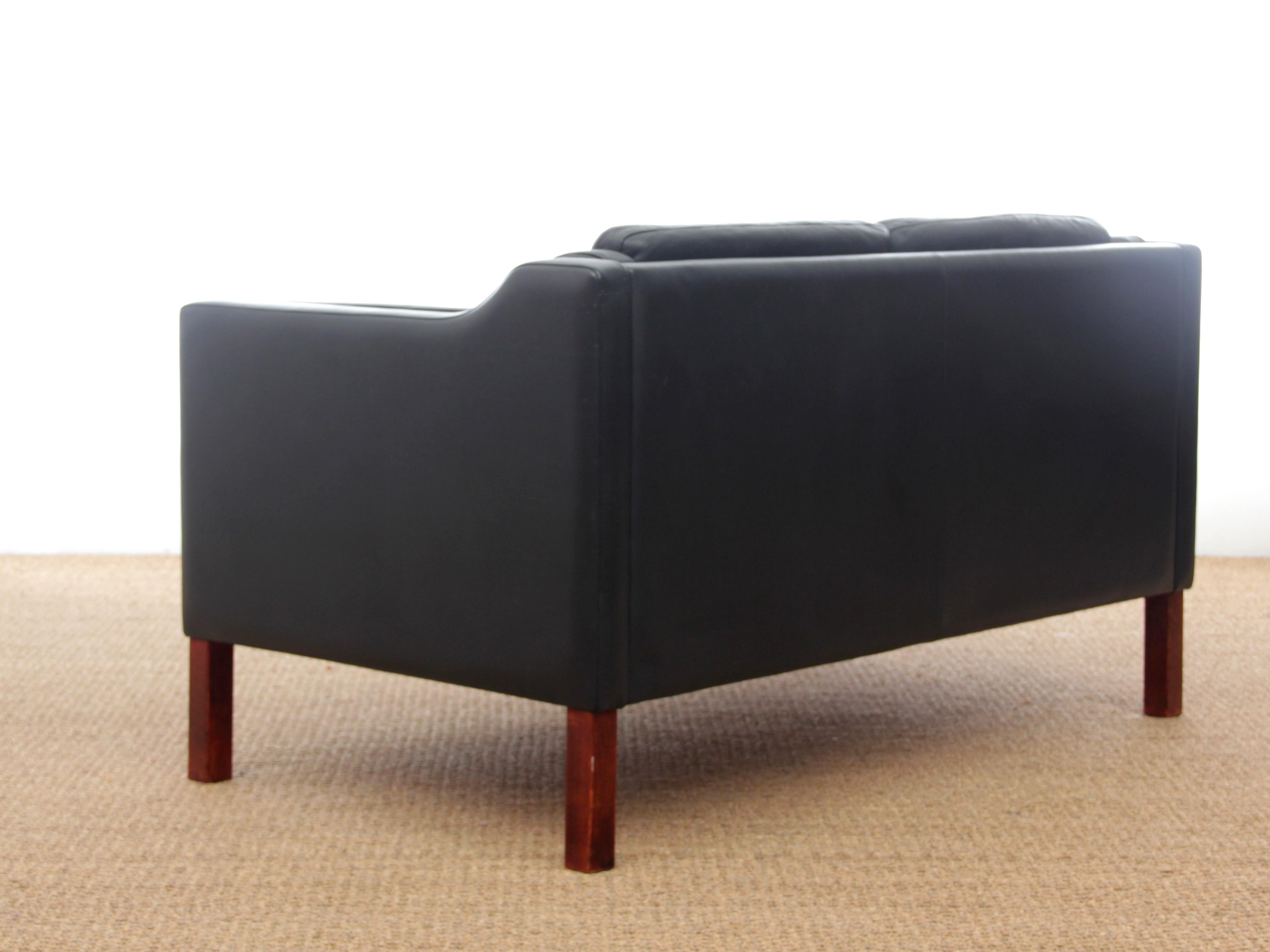 Mid-Century Modern Scandinavian Sofa Model 2212 by Borge Mogensen 1