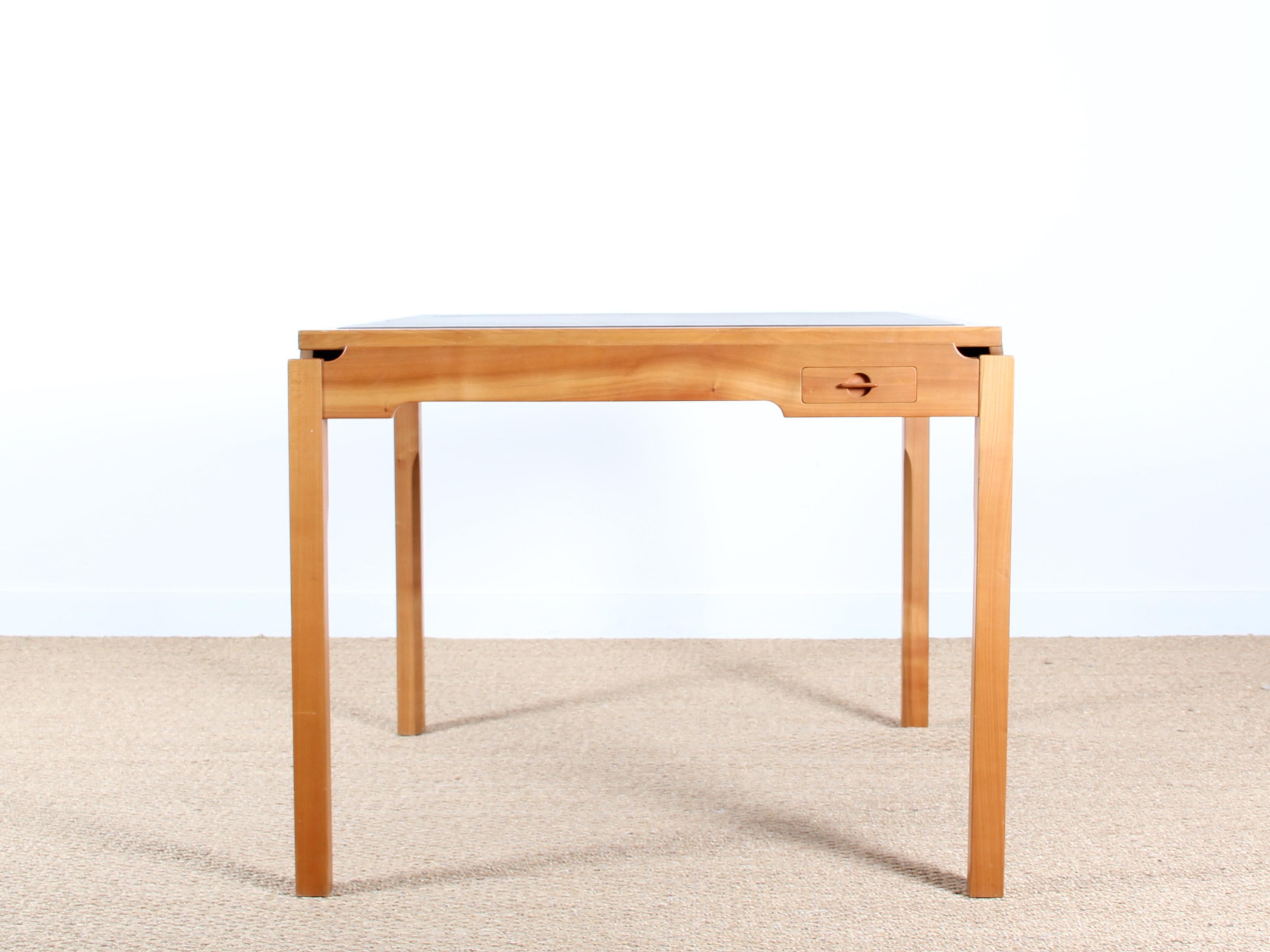 Mid-Century Modern Scandinavian Square Game Table by Gorm Lindum Et Rolf Middel In Good Condition In Courbevoie, FR