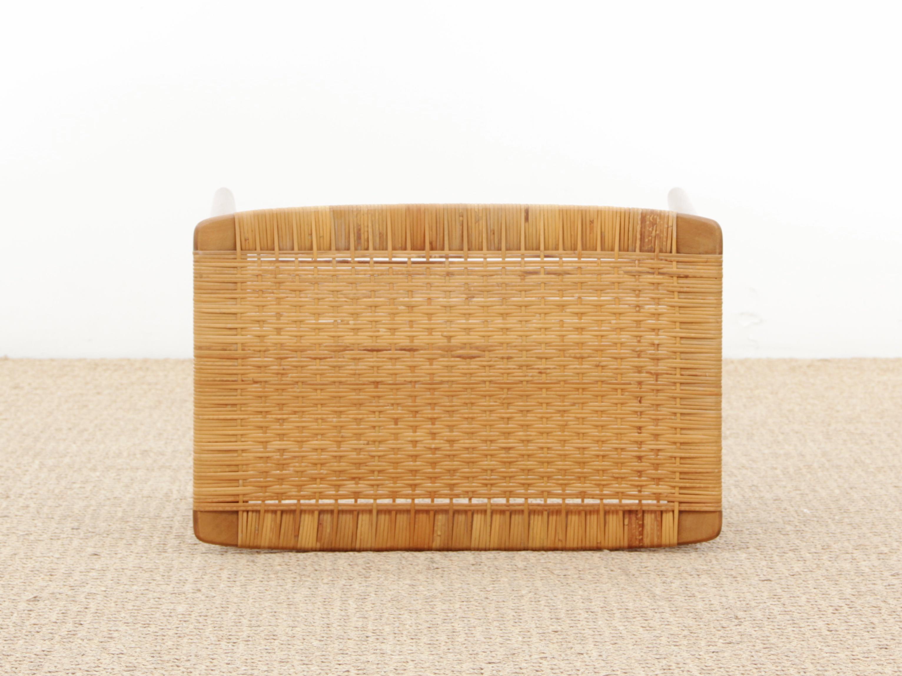 Mid-Century Modern Scandinavian Stool in Cane and Teak In Good Condition In Courbevoie, FR