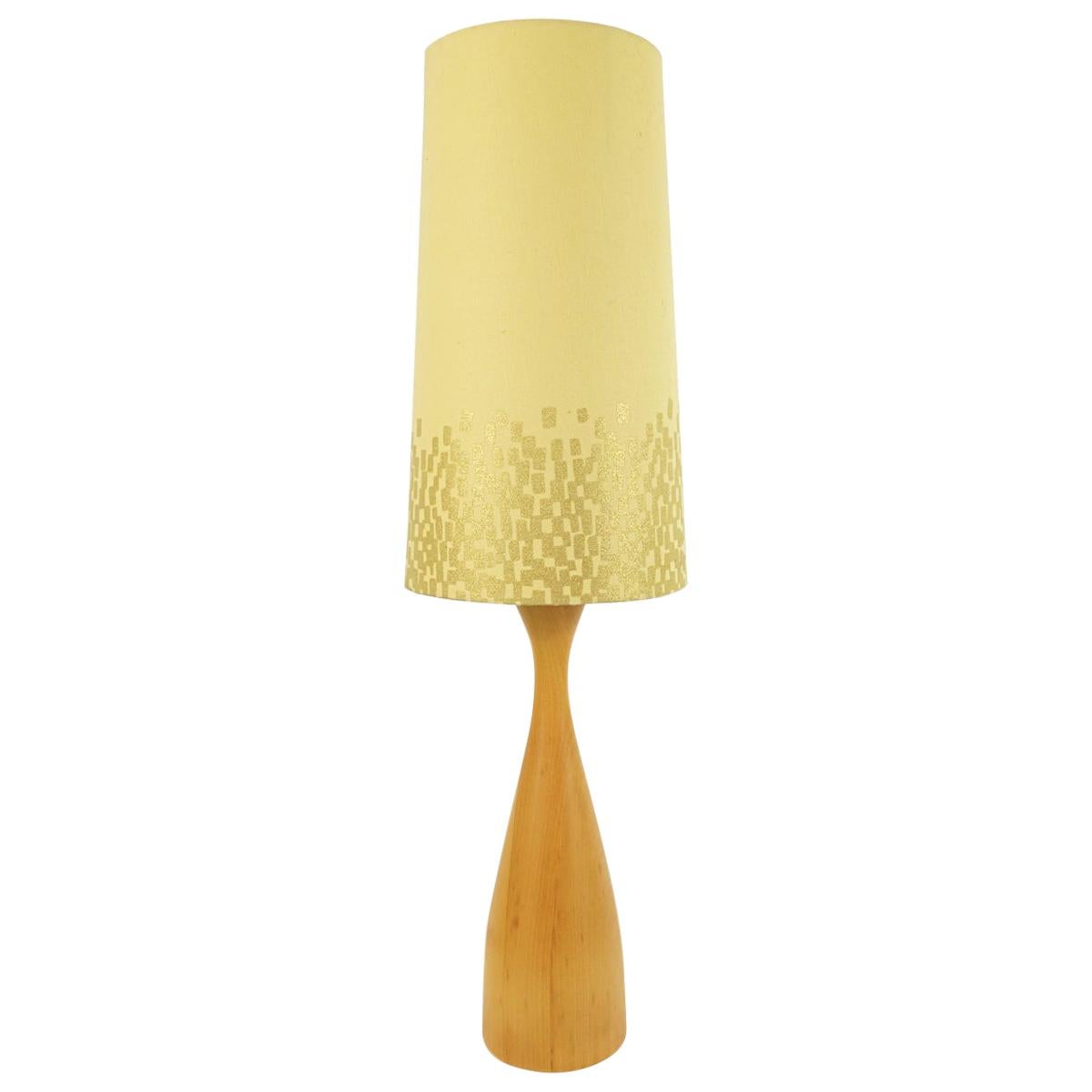 Mid-Century Modern Scandinavian Table Lamp with Stylized Yellow-Gold Shade For Sale