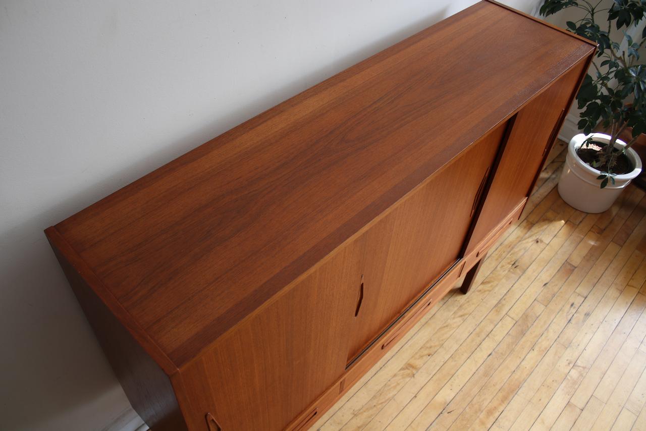 Mid-Century Modern Scandinavian Teak Highboard 10