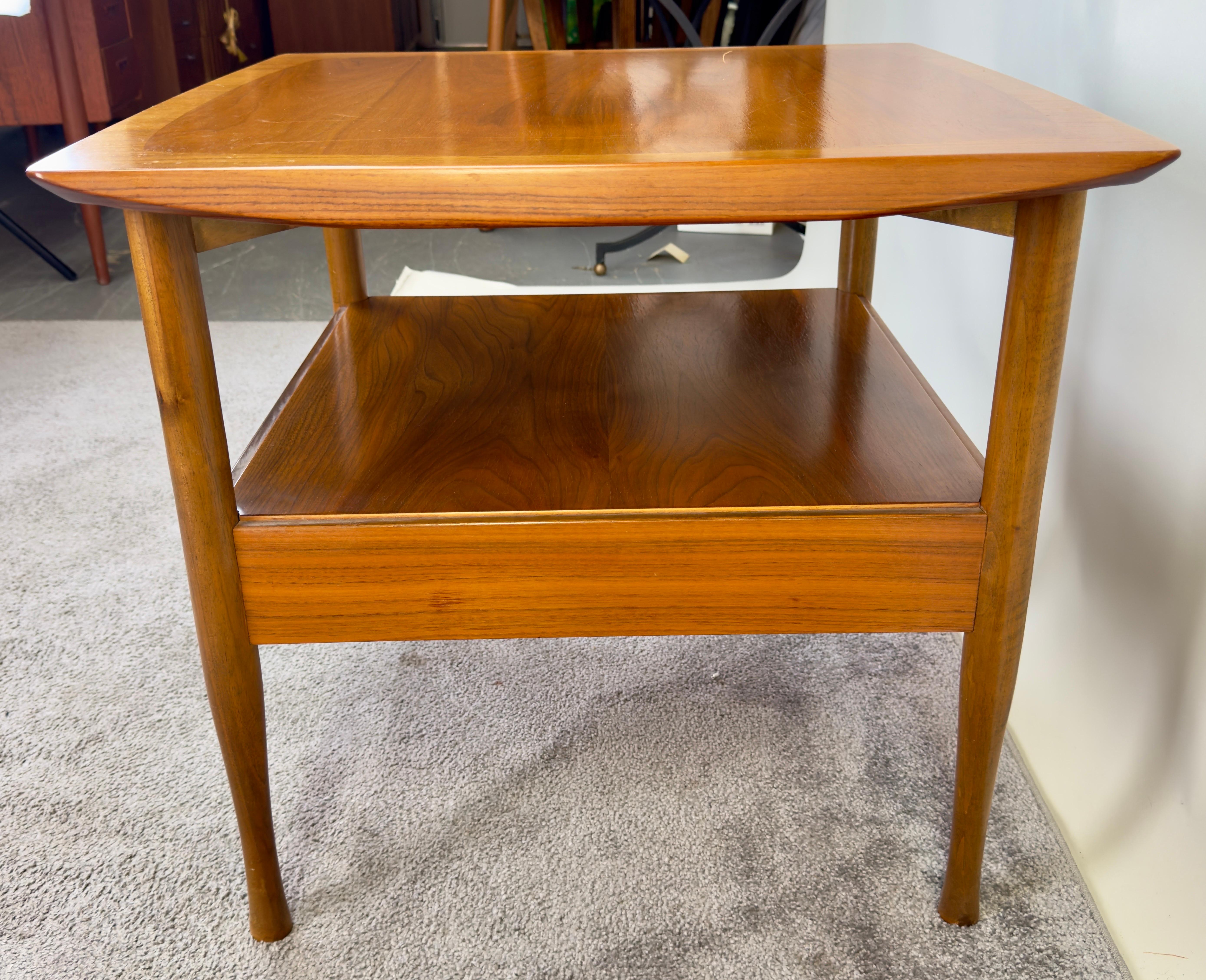 Mid Century Modern Scandinavian Teak Side Table with Shelf after Finn Juhl  For Sale 2