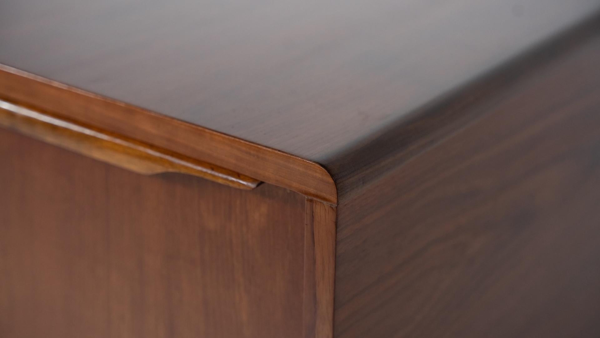 Credenza in teak scandinava moderna di metà secolo, anni '70 in vendita 4