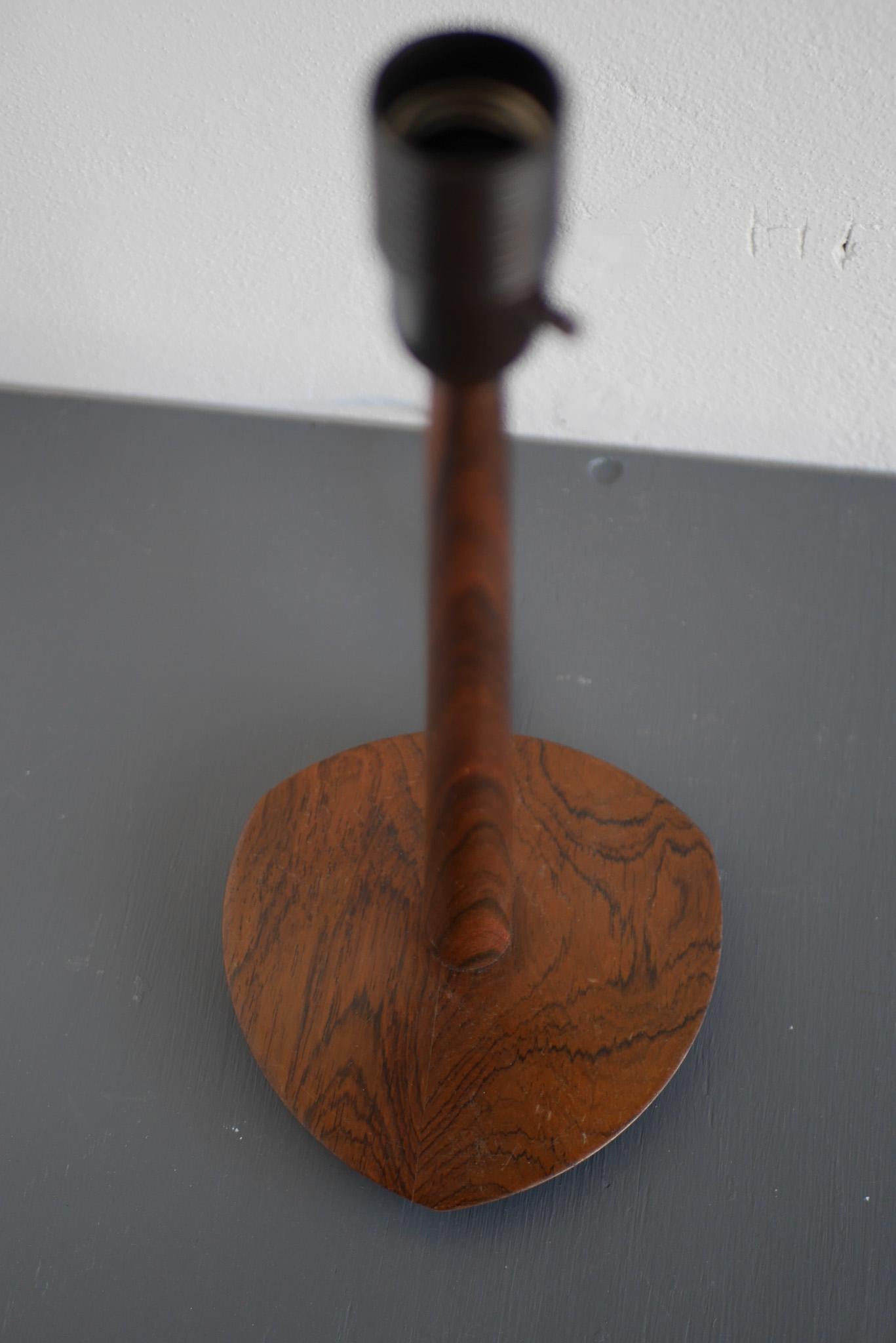 Mid-century modern Scandinavian Teak table lamp, Eskilstuna AB, Sweden For Sale 3