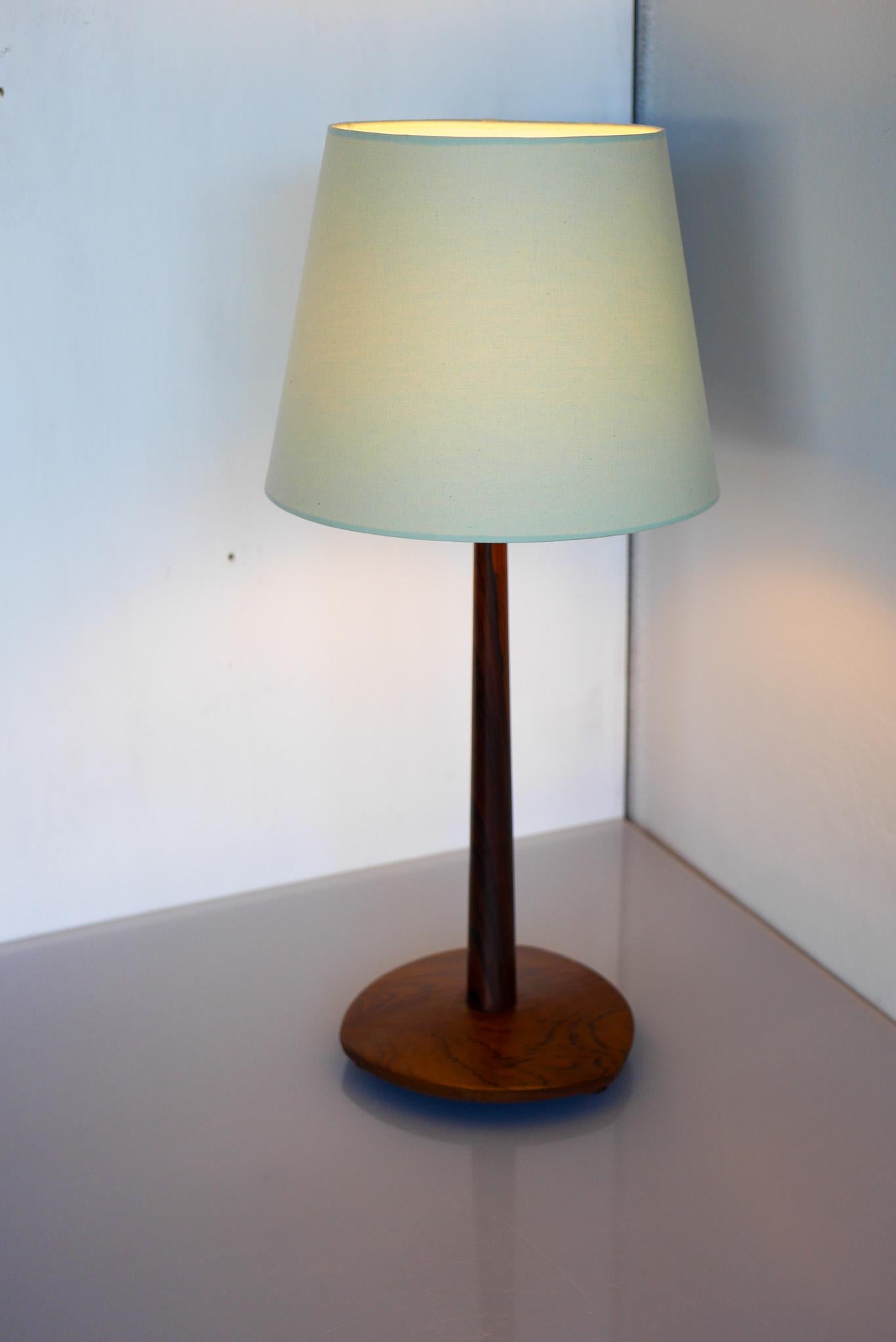 Turned Mid-century modern Scandinavian Teak table lamp, Eskilstuna AB, Sweden For Sale