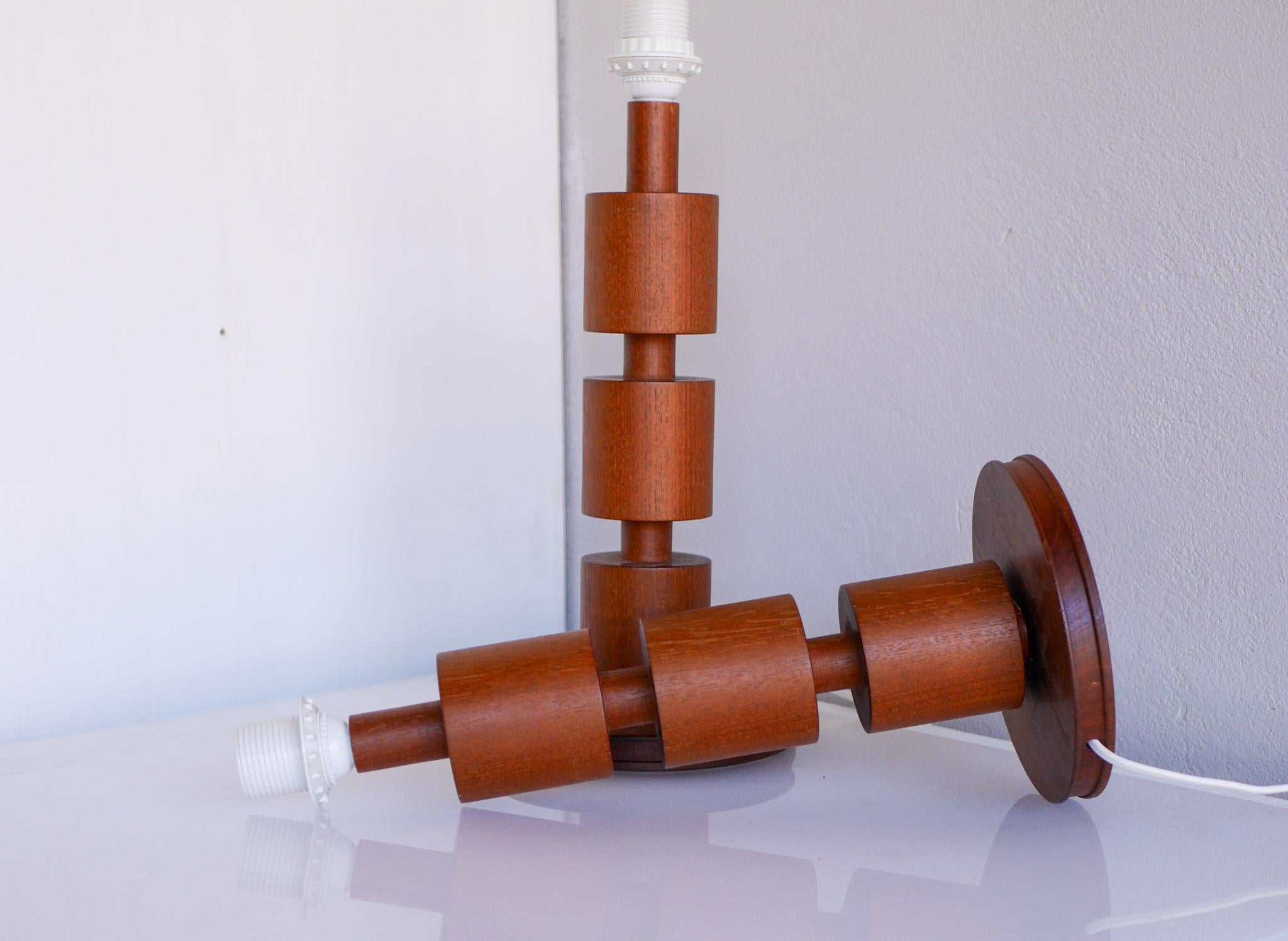 Modern Scandinavian vintage Teak table lamps from Möllers, Sweden 4
