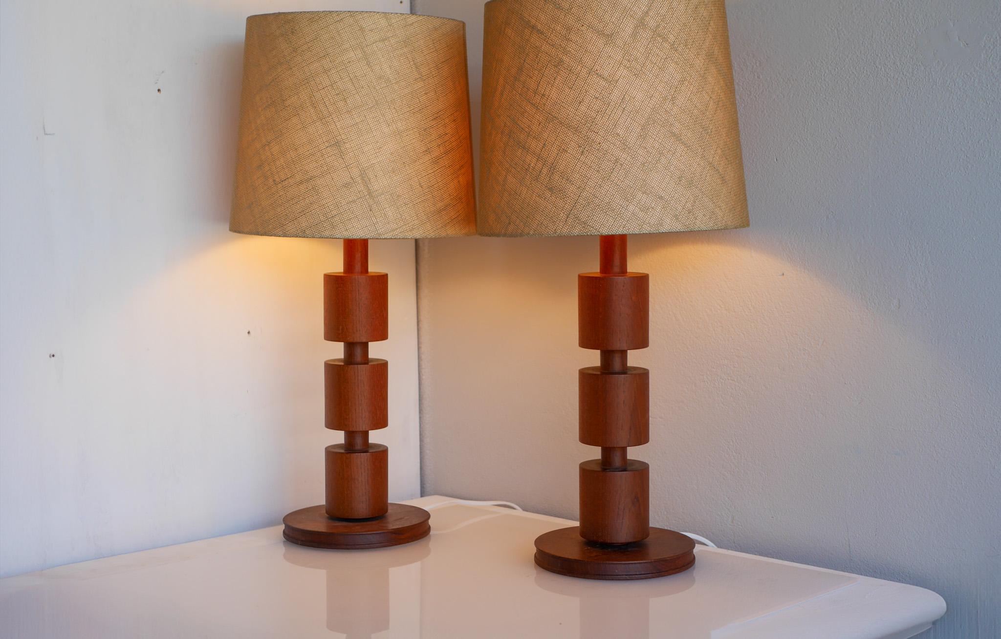 Modern Scandinavian vintage Teak table lamps from Möllers, Sweden 5