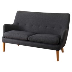 Mid-Century Modern Scandinavian Two Seats Sofa by Arne Vodder AV53