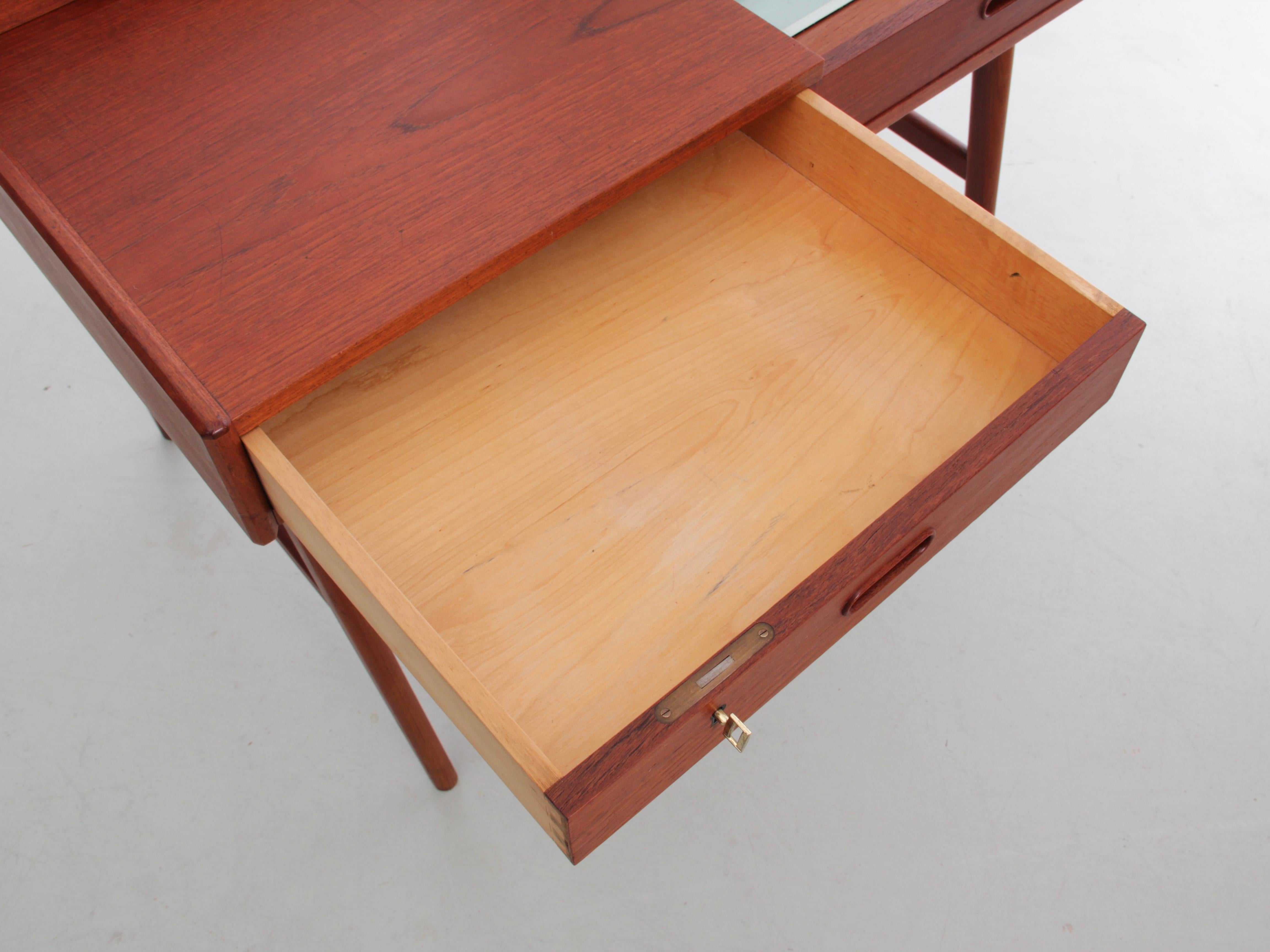 Mid-Century Modern Scandinavian Vanity Desk in Teack by Arne Wahl Iversen For Sale 4