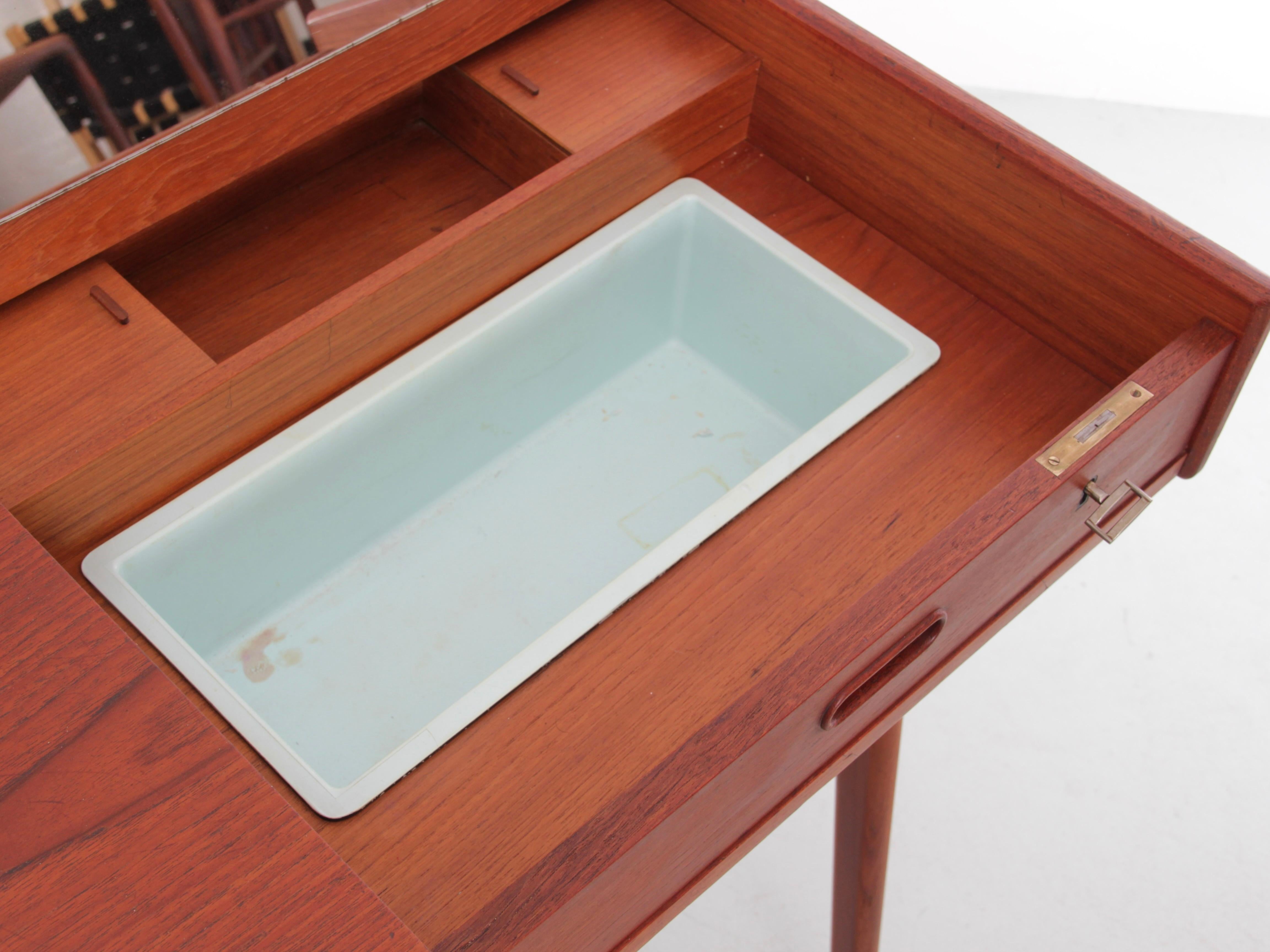 Mid-Century Modern Scandinavian Vanity Desk in Teack by Arne Wahl Iversen For Sale 1