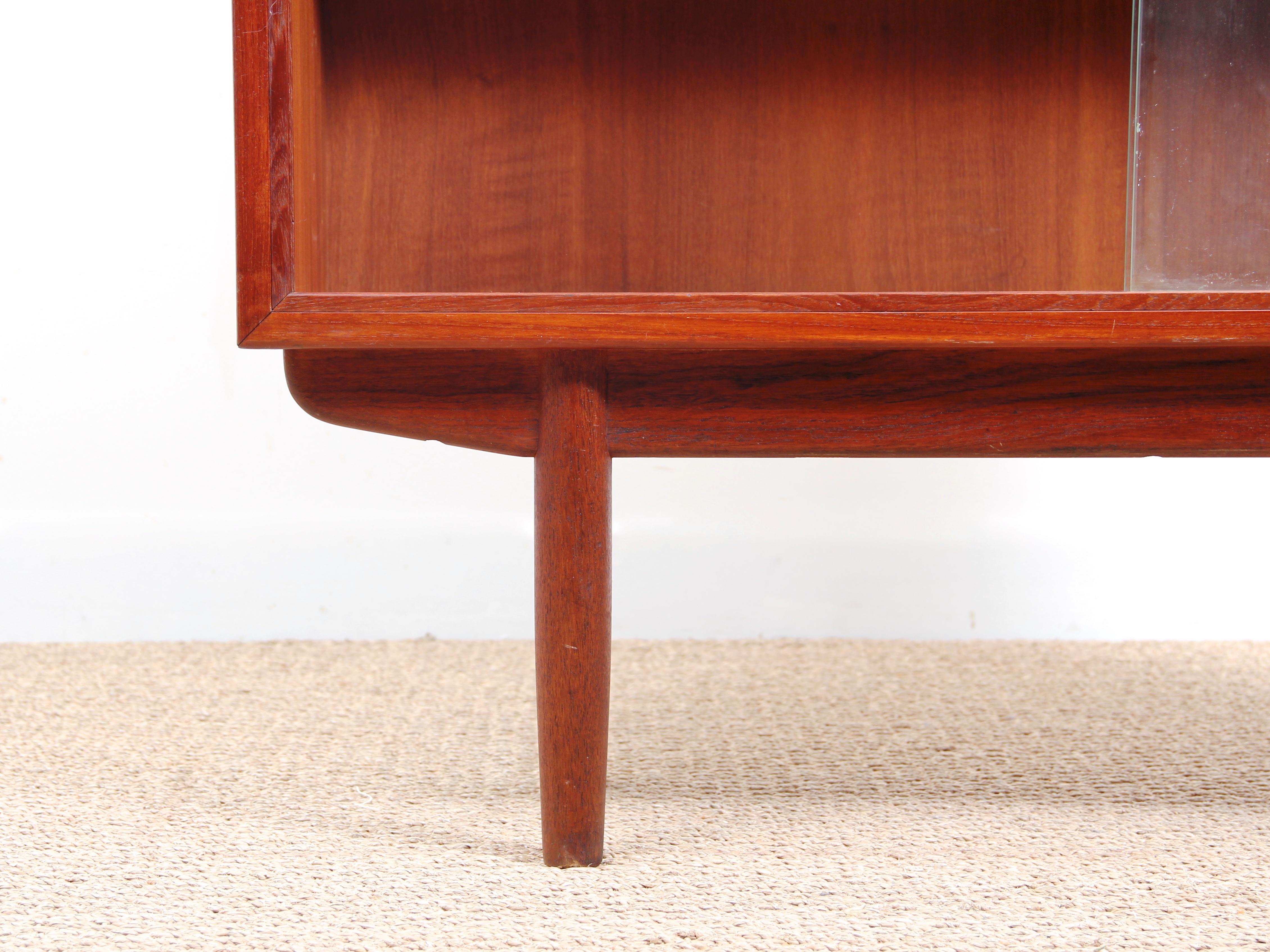 Mid-Century Modern Scandinavian Vitrine or Bookcase in Teak by Børge Mogensen In Good Condition In Courbevoie, FR