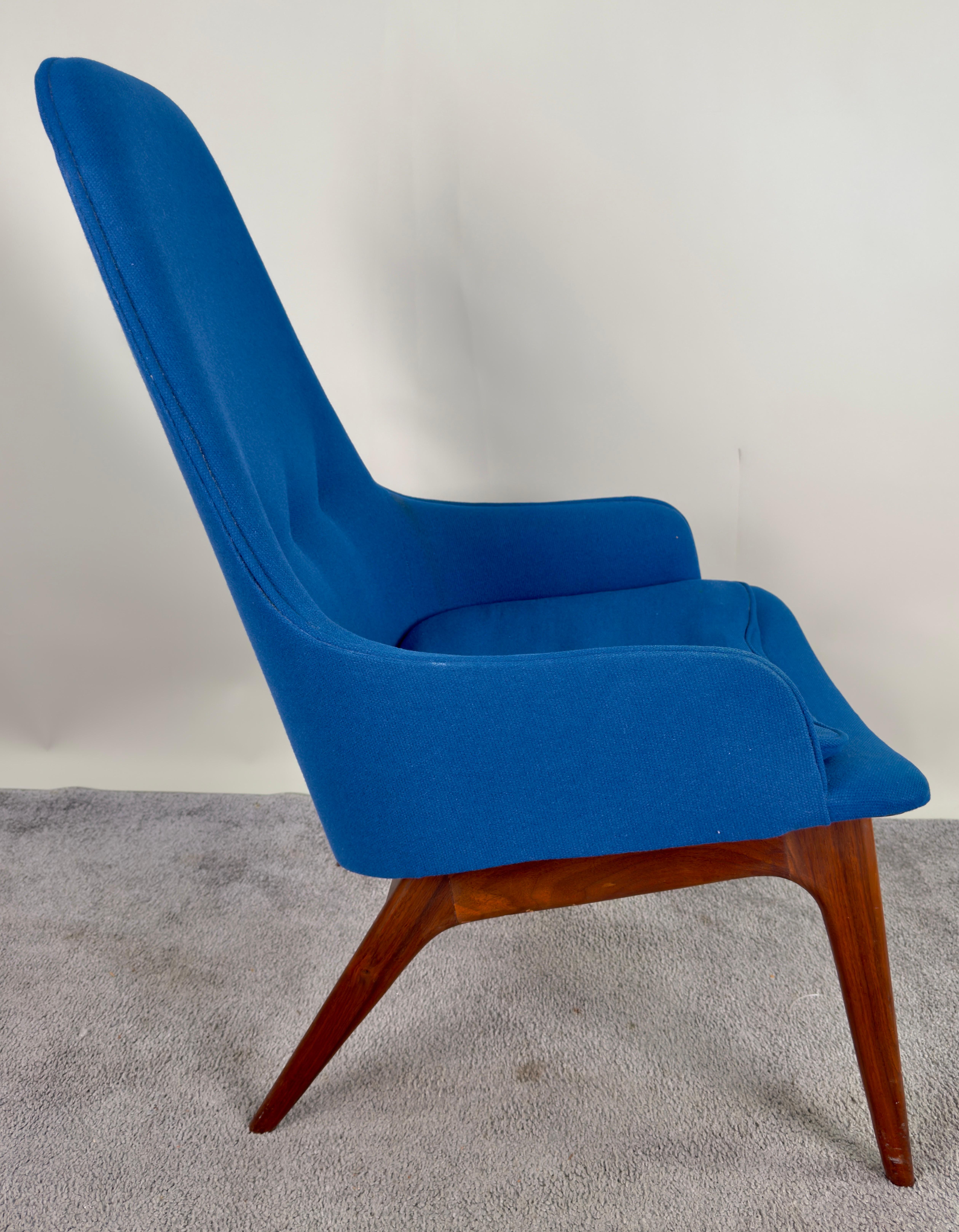 Mid-Century Modern Mid Century Modern Scandinavian Walnut Barrel  Armchair in Blue Upholstery  For Sale