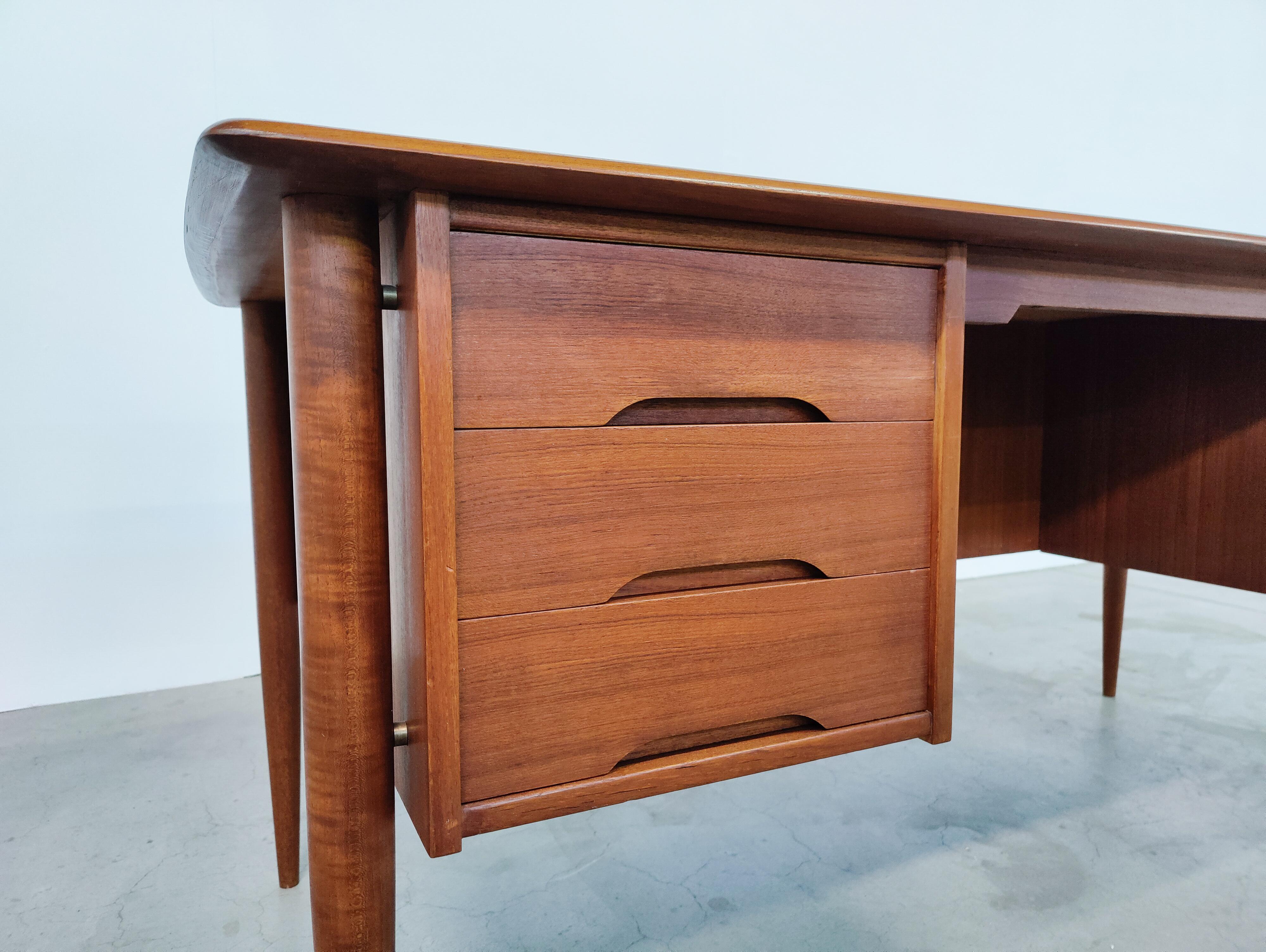 Mid-20th Century Mid-Century Modern Scandinavian Wooden Desk, 1960s