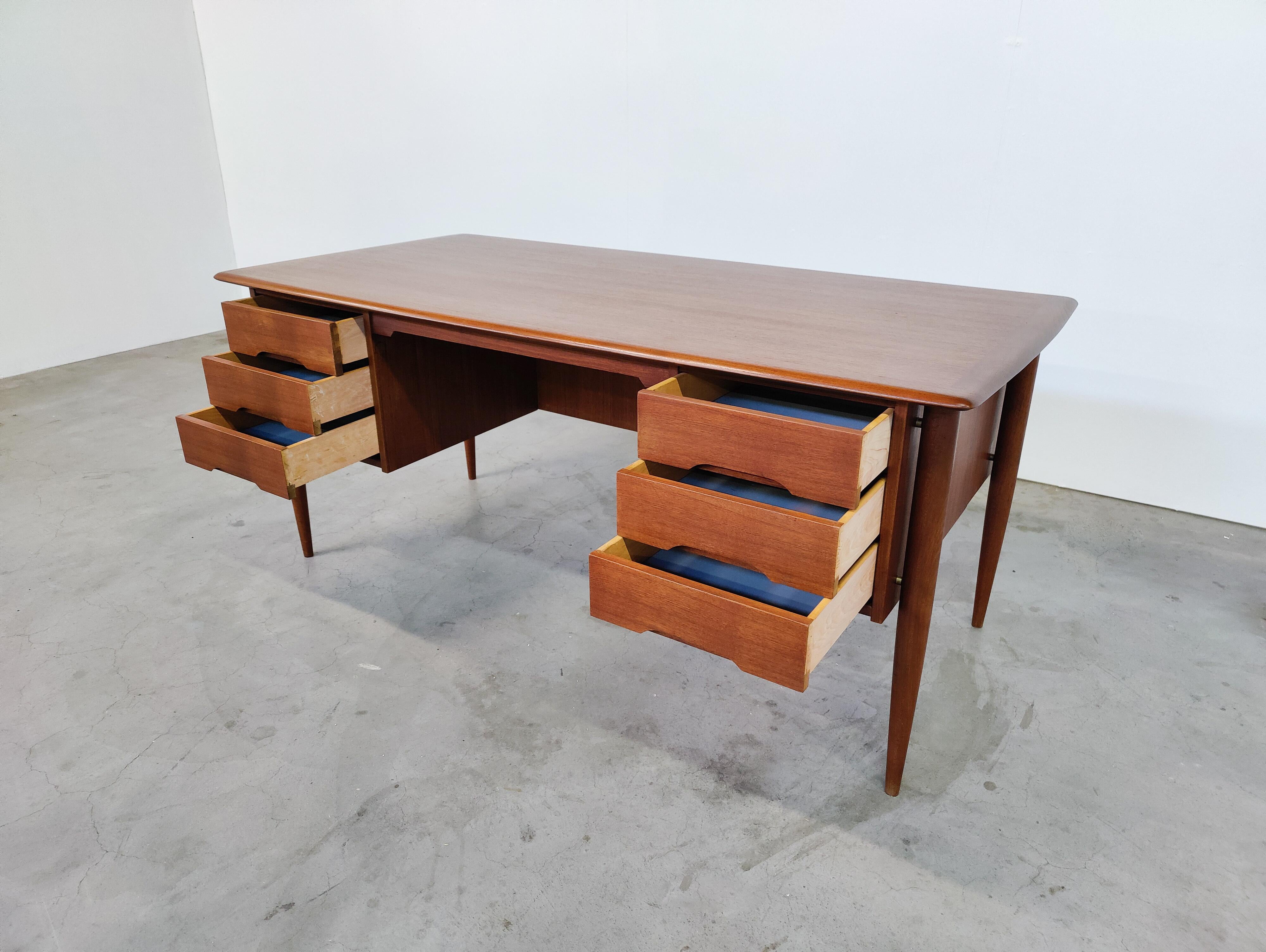 Mid-Century Modern Scandinavian Wooden Desk, 1960s 1