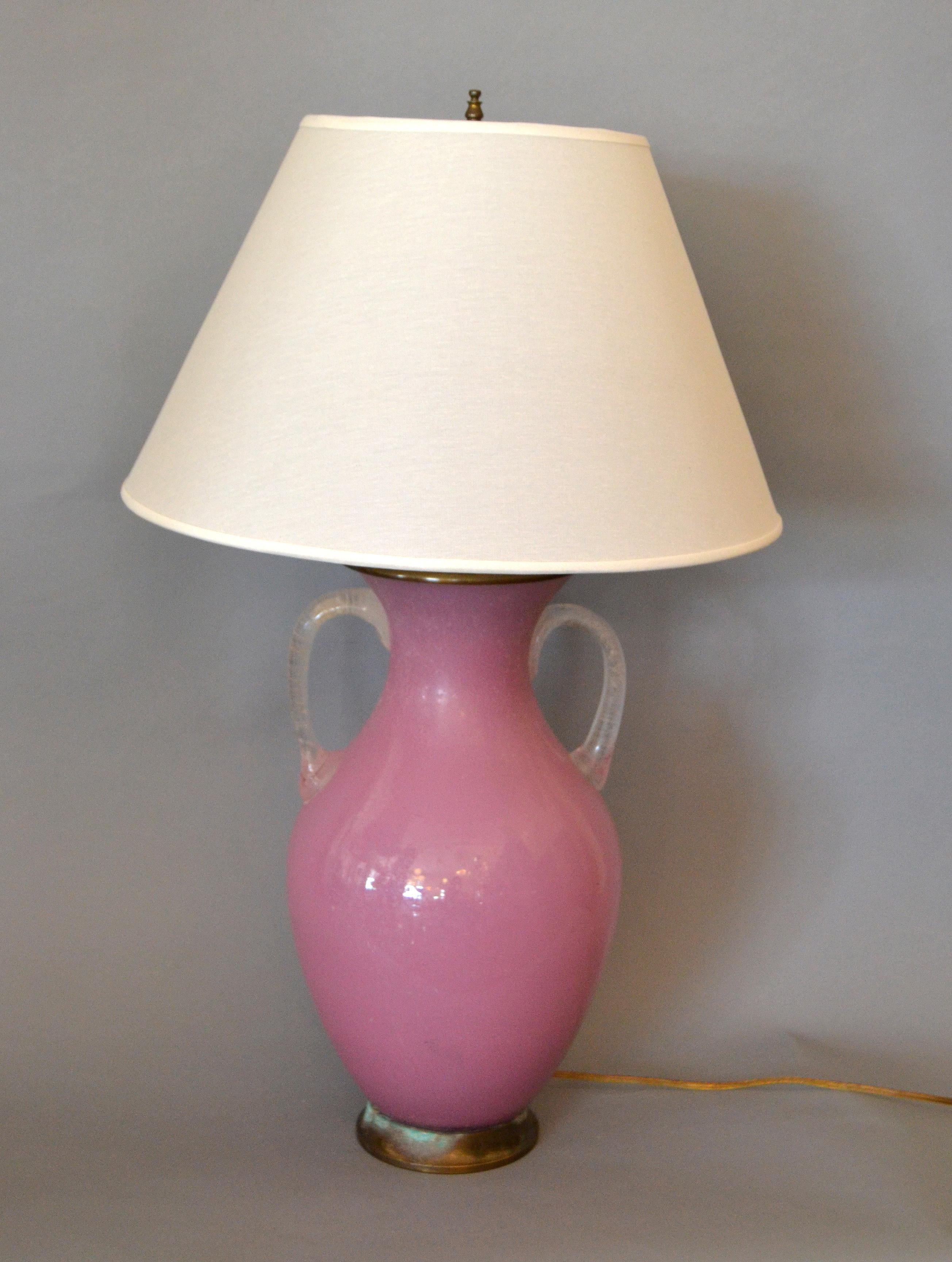 Hand-Crafted Mid-Century Modern Blown Scavo Glass Handled Pink and Clear Table Lamp Chapman For Sale