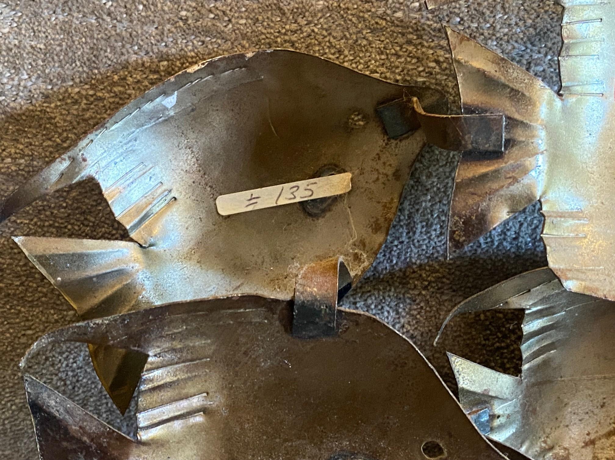Moderne Fischschule aus der Jahrhundertmitte  Wandskulptur in der Art von Curtis Jere im Angebot 9