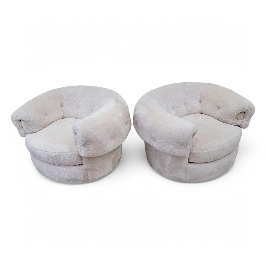20ième siècle The Moderns Industry Canapé Teddy Bear crème et 2 chaises longues en vente