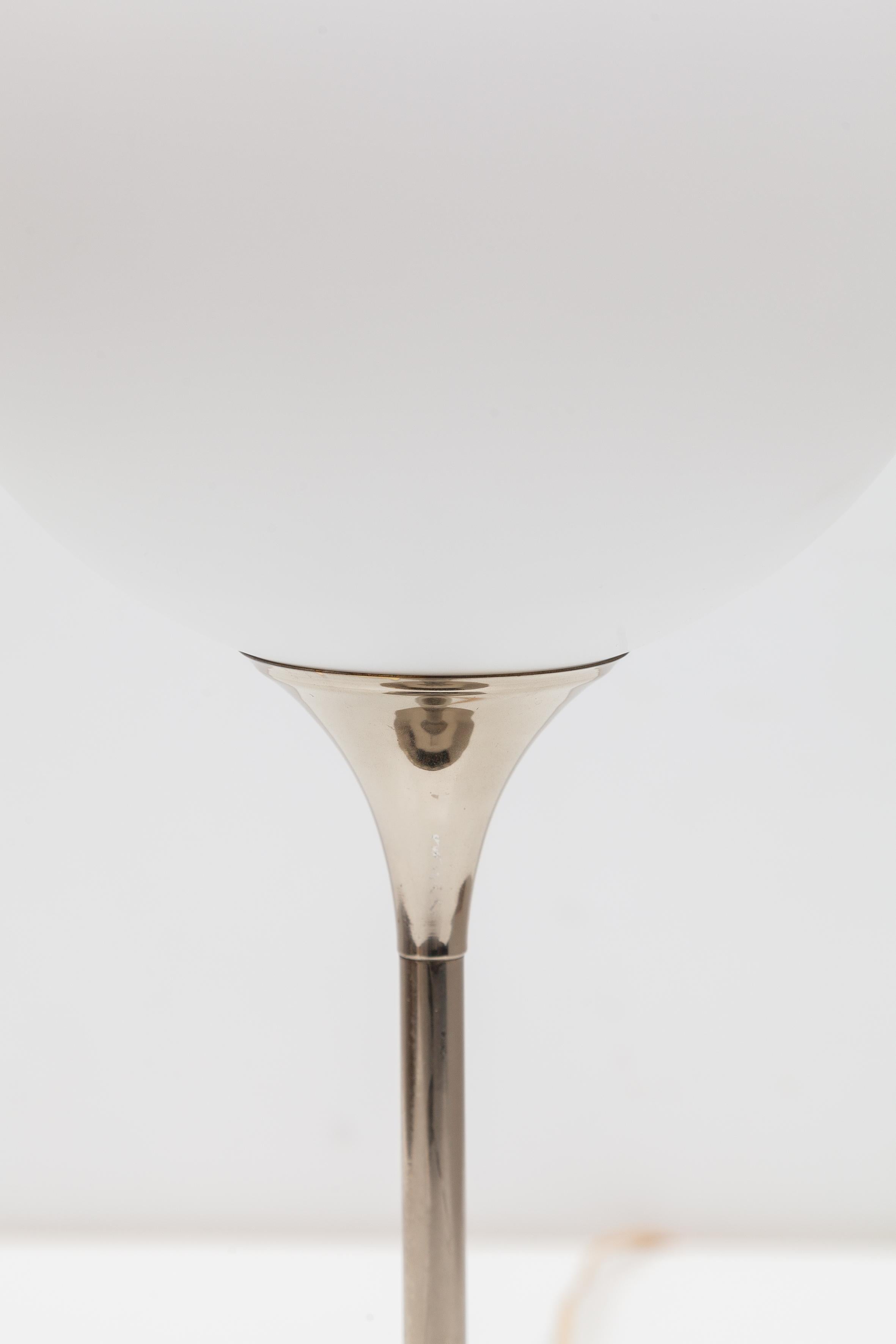 Opaline Glass Mid-Century Modern Sciolari Table Lamp, Italy, 1970s