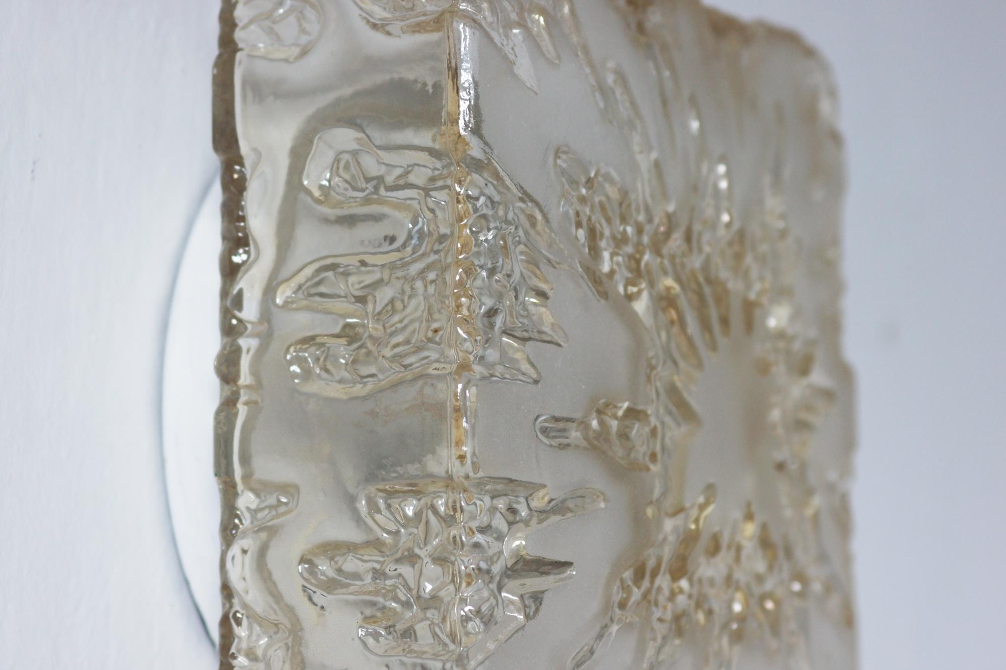 Sconcezza moderna di metà secolo in vetro e acciaio, anni '60 In condizioni buone in vendita a KUTNO, PL