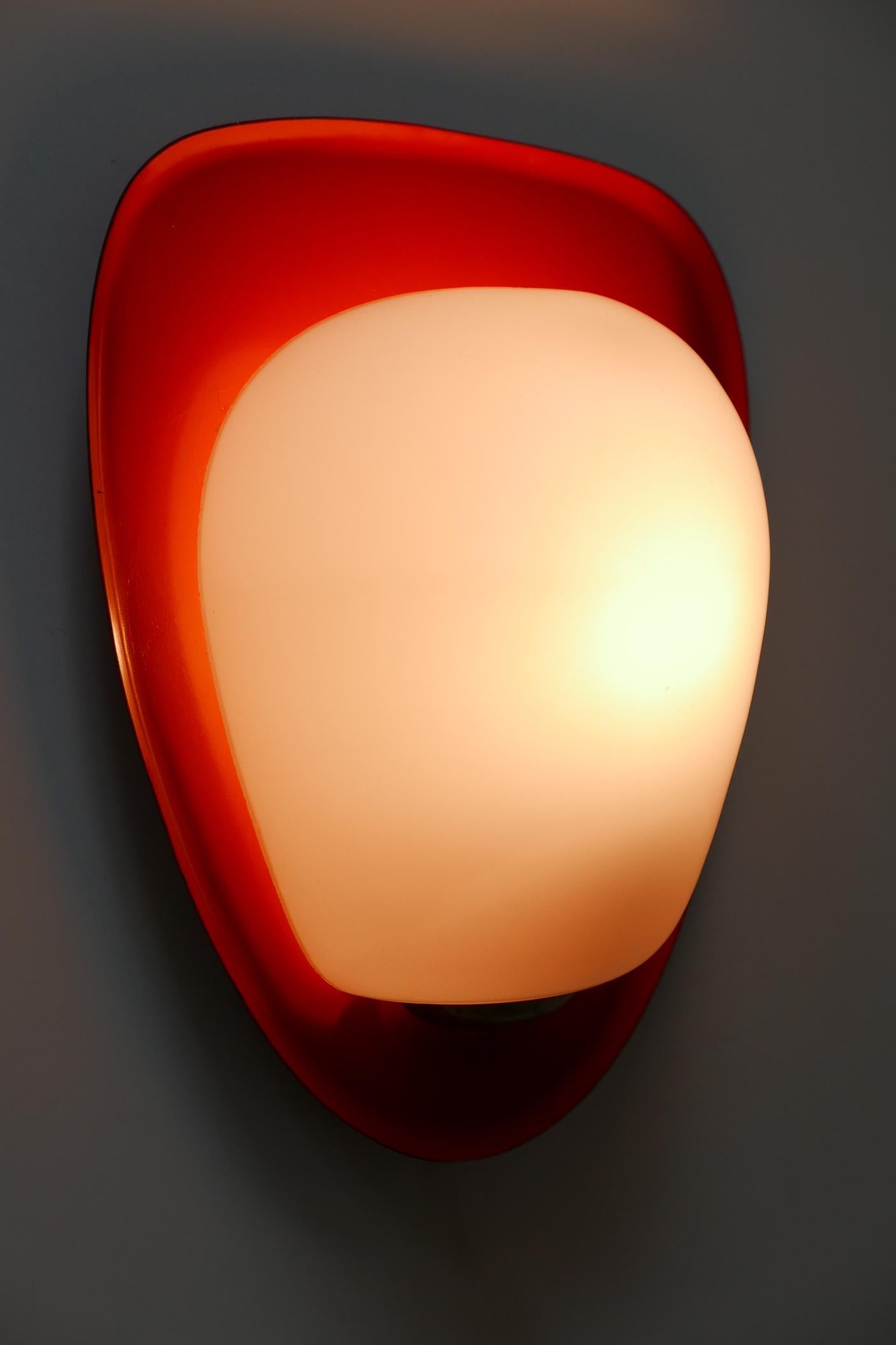 Mid-Century Modern Sconce 'Shell' by Wilhelm Wagenfeld for Peill & Putzler 1950s For Sale 4