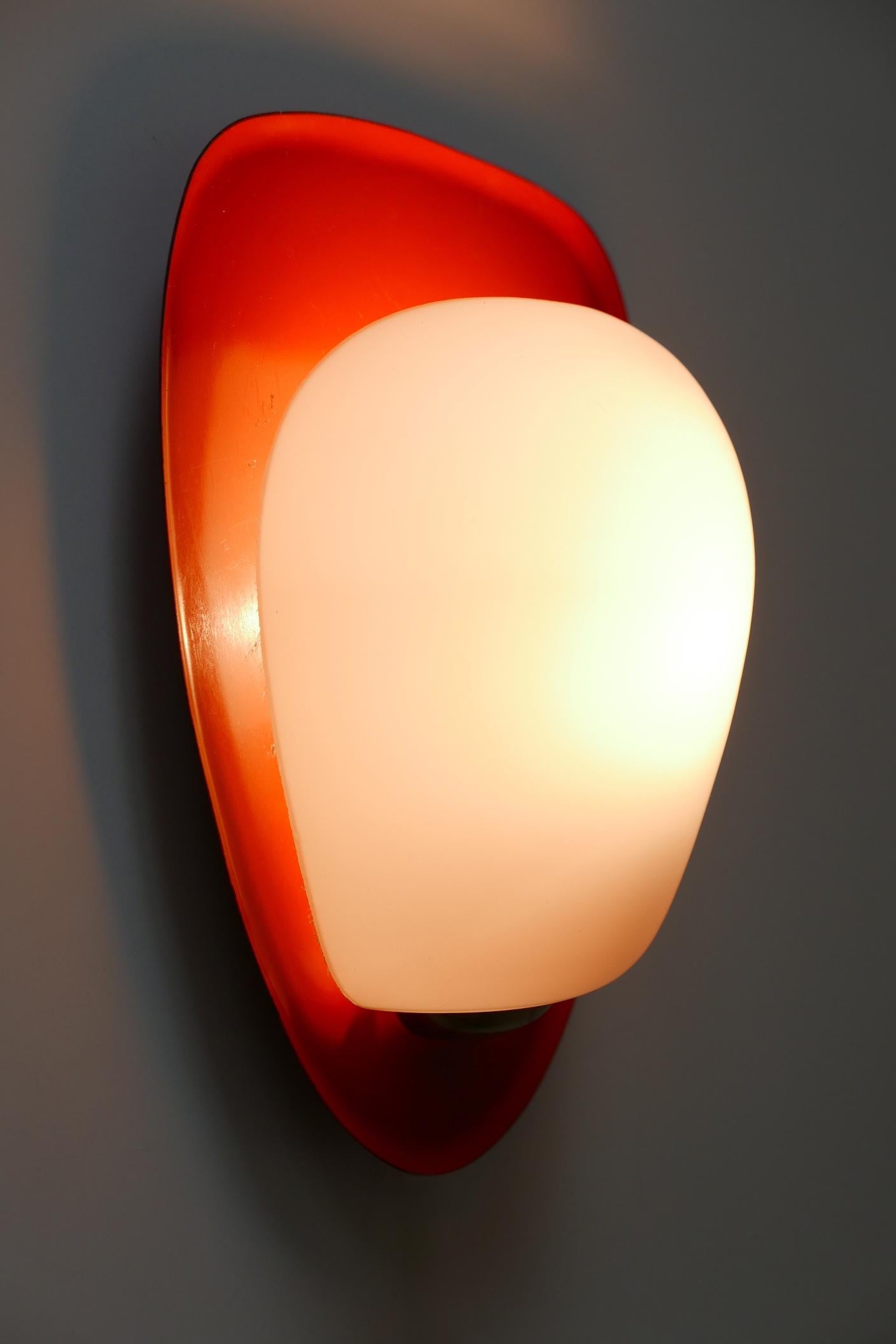 Mid-Century Modern Sconce 'Shell' by Wilhelm Wagenfeld for Peill & Putzler 1950s For Sale 8