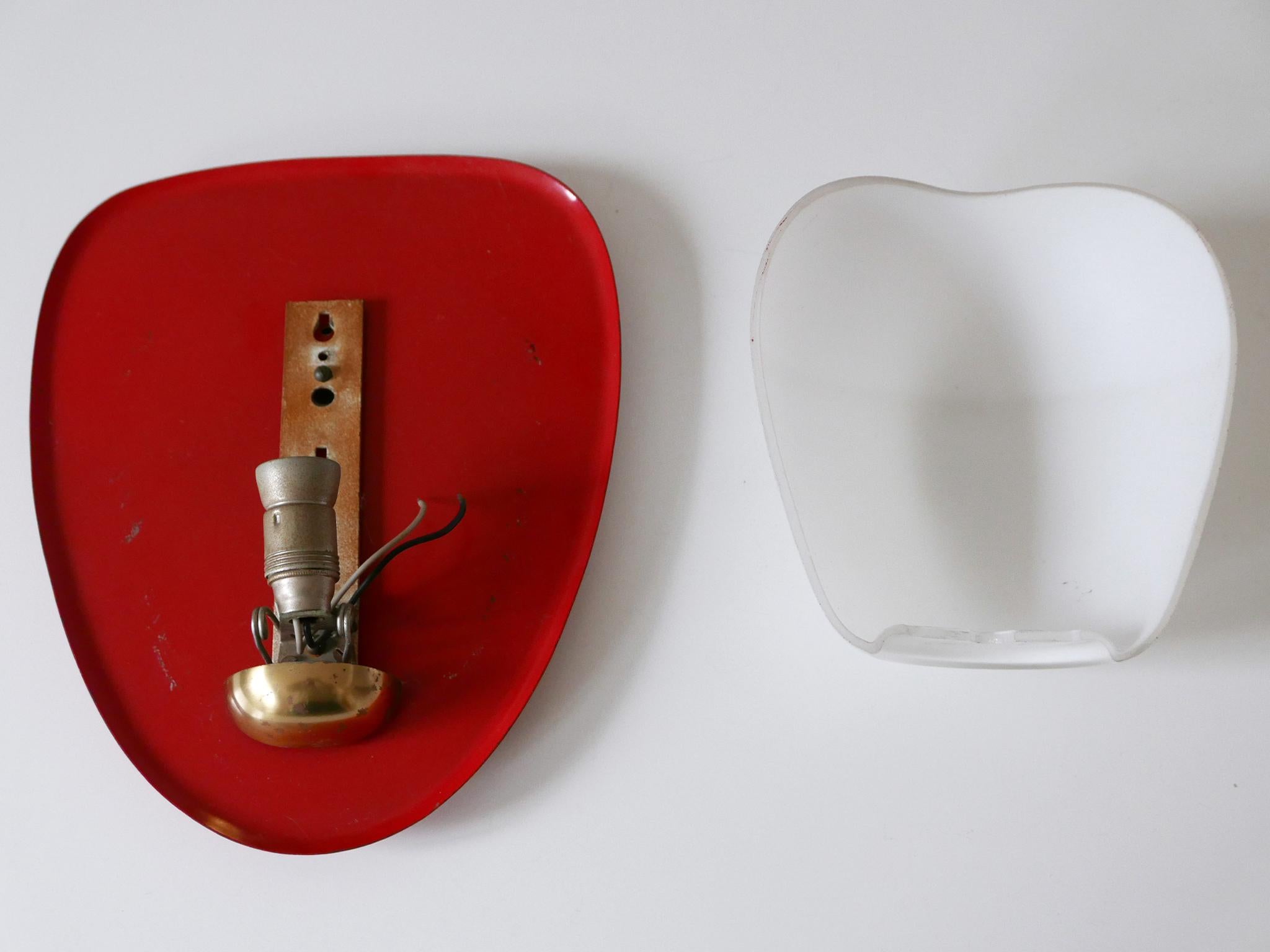 Mid-Century Modern Sconce 'Shell' by Wilhelm Wagenfeld for Peill & Putzler 1950s For Sale 11