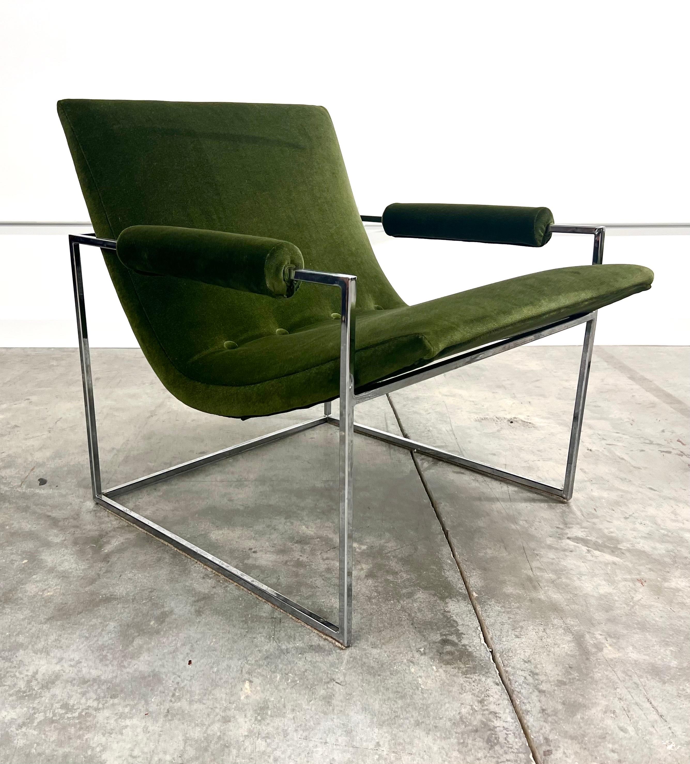 Pair of mid century modern “scoop” lounges by Milo Baughman for Thayer Coggin, circa 1970s. Reupholstered in a green velvet. They are geometric and airy. The chair looks as if it is floating within the cube.