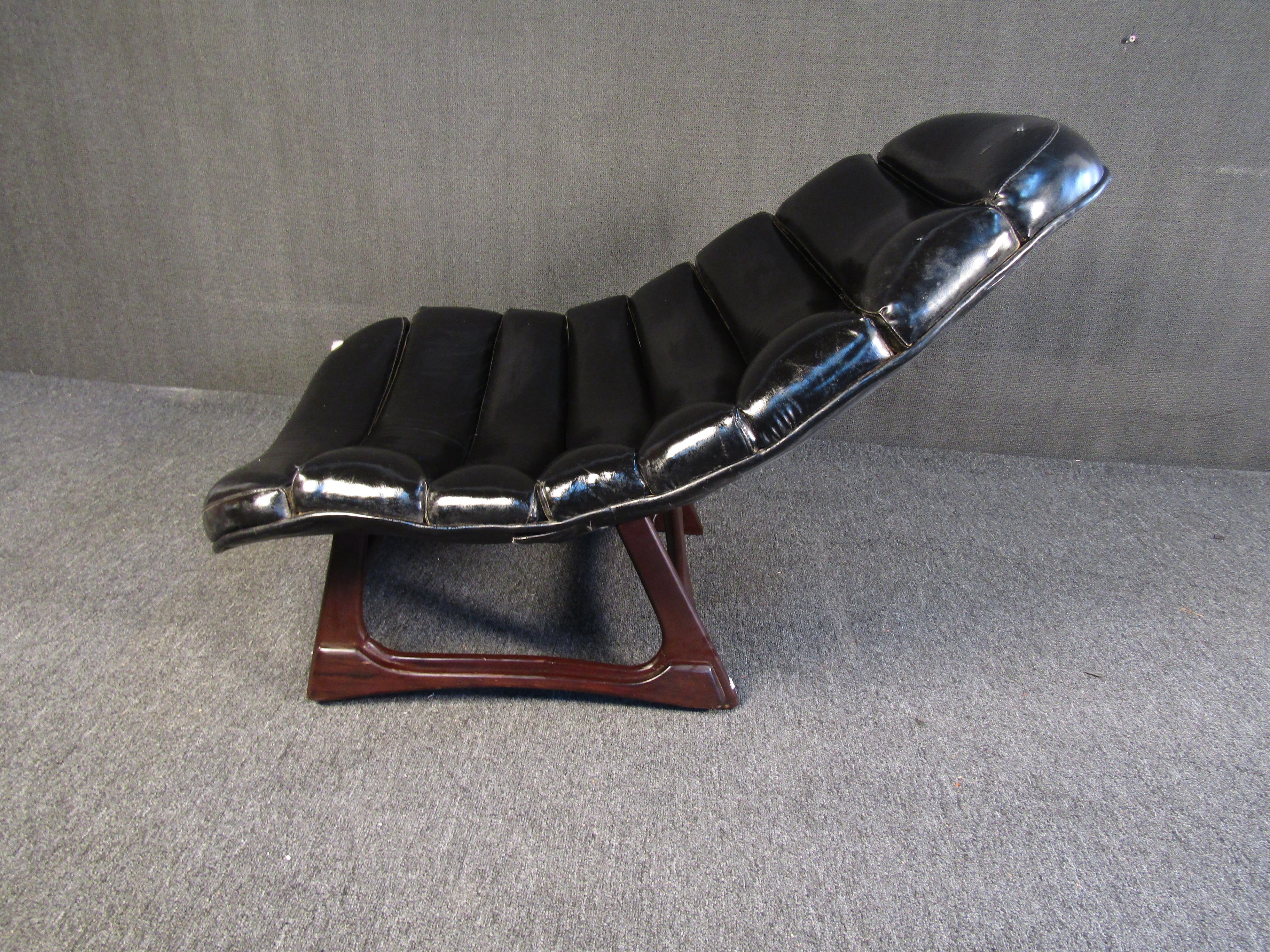 Mid-Century Modern Scoop Lounge Chair by Adrian Pearsall For Sale 2