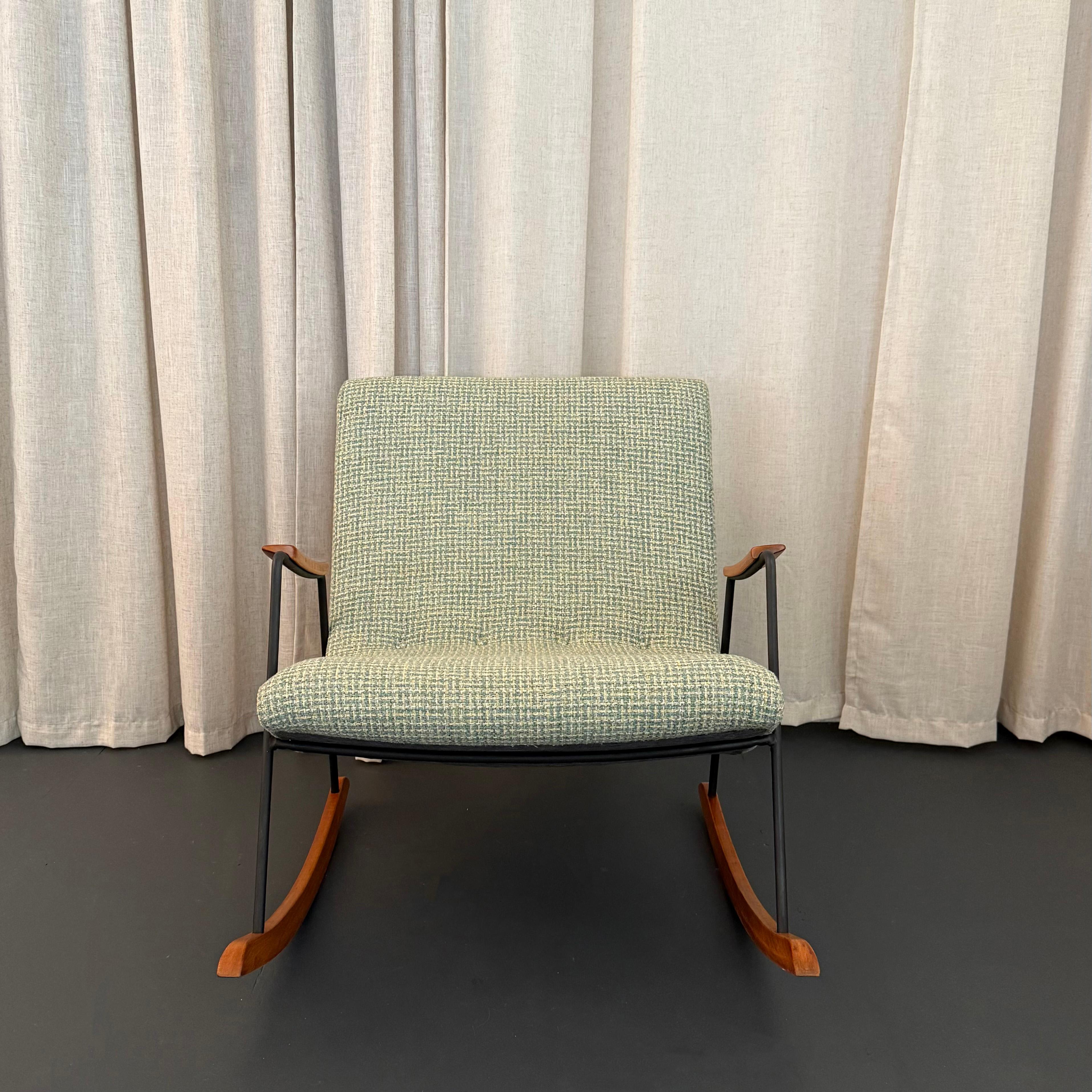20th Century Mid-Century Modern Scoop Rocking Chair By Milo Baughman For Thayer Coggin
