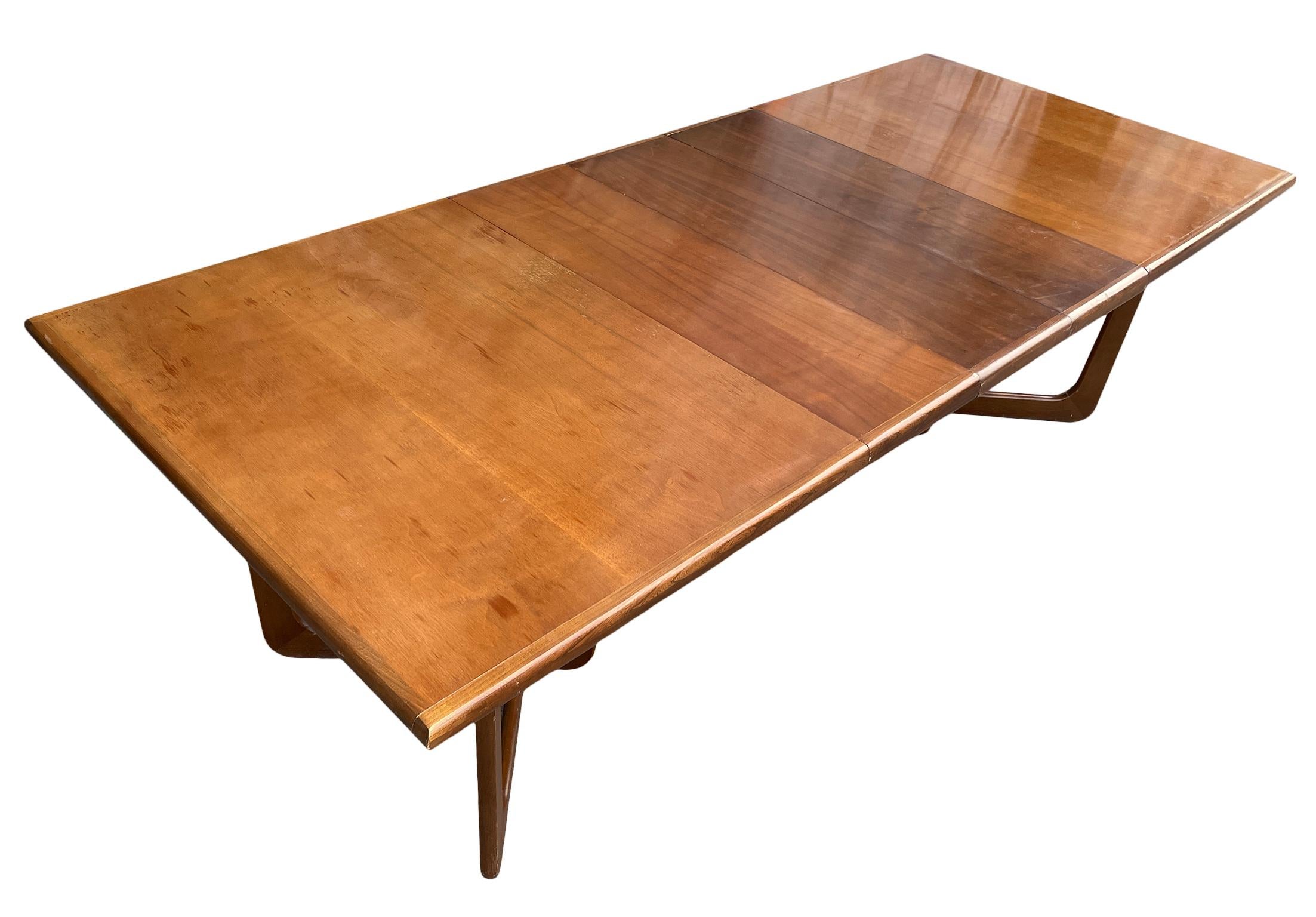 Mid-Century Modern Sculpted Base Walnut Dining Table Style of Adrian Pearsall  3